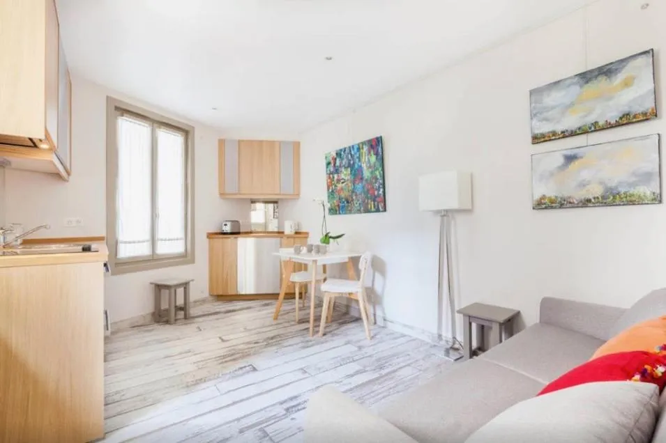 Coffee/tea facilities in 1 Square du Docteur Blanche - Paris 16