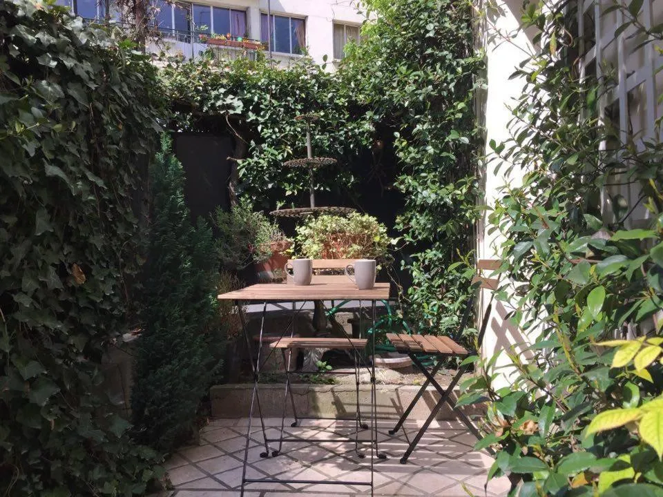 Patio in 1 Square du Docteur Blanche - Paris 16