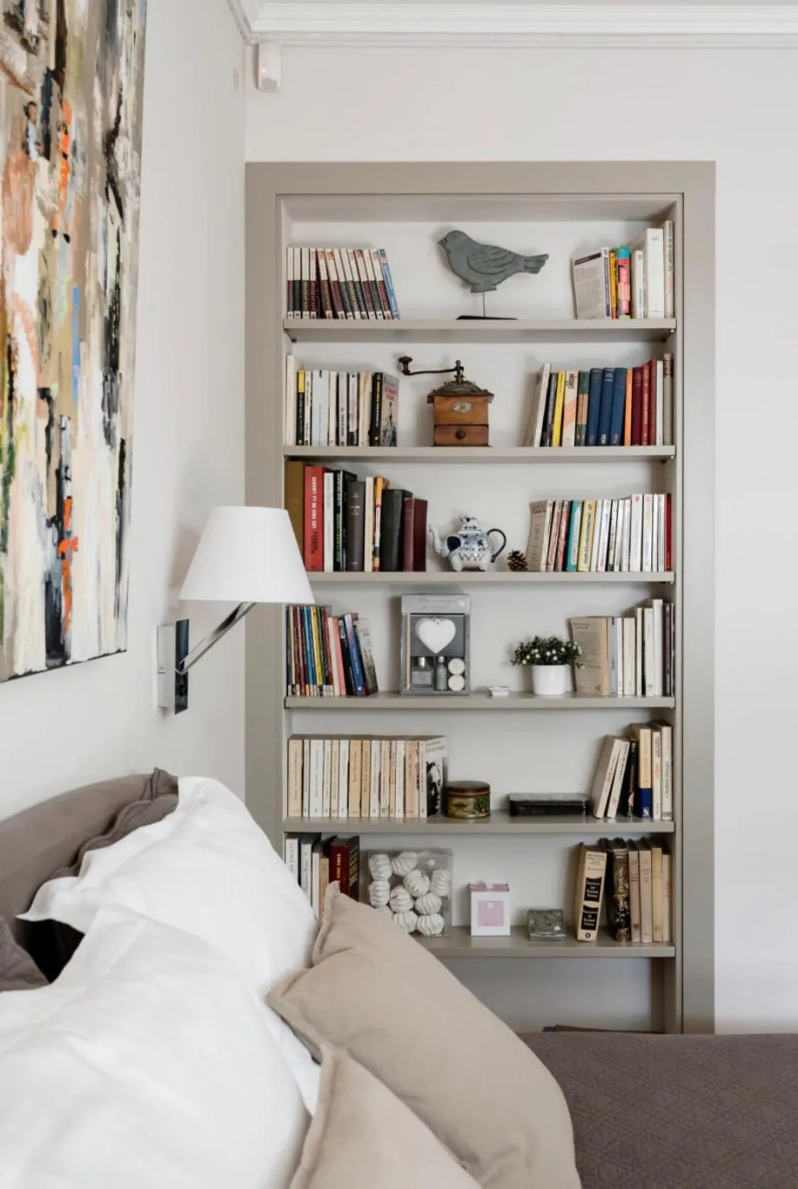 Library, Bed in 1 Square du Docteur Blanche - Paris 16