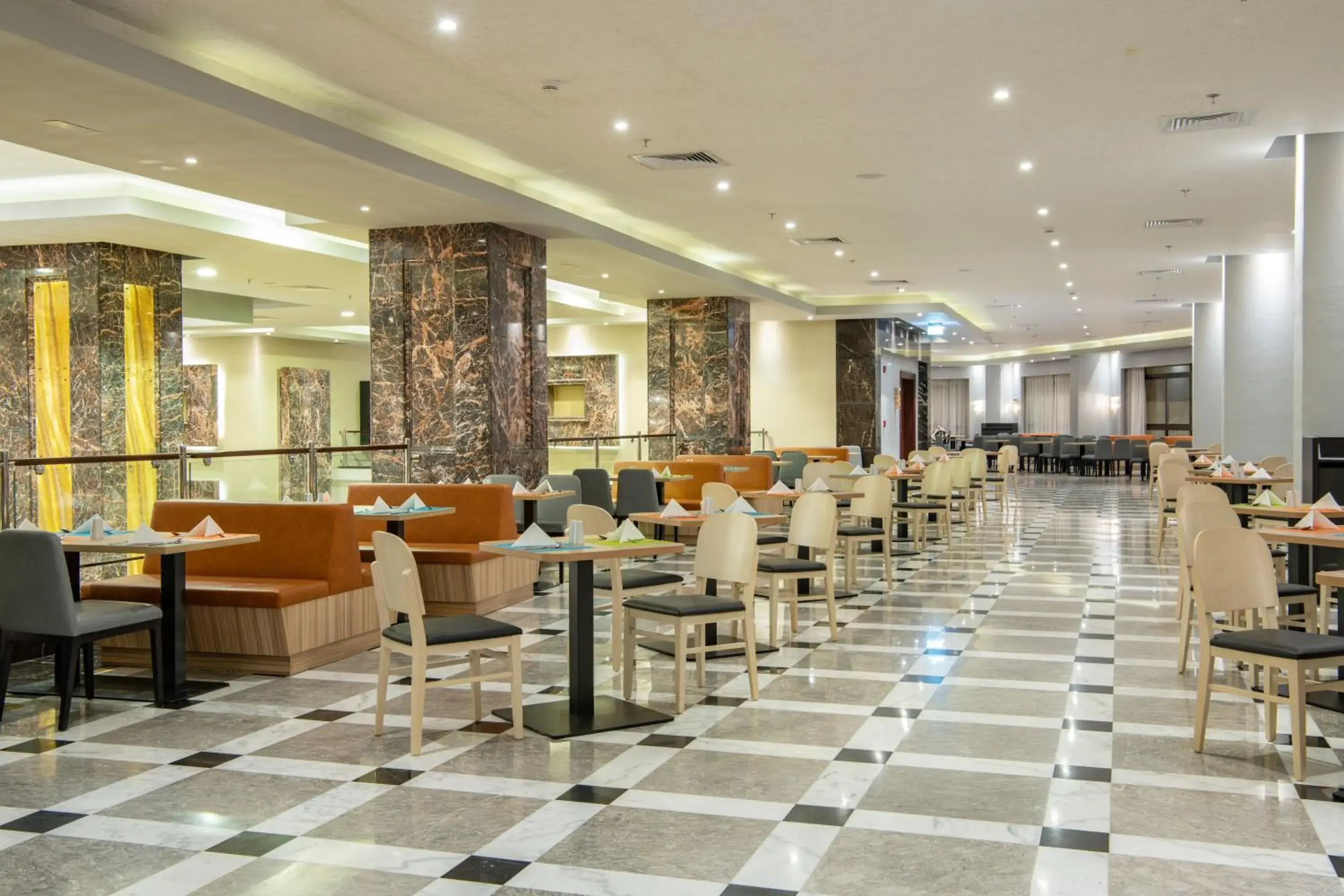 Restaurant/places to eat in Park Inn by Radisson Makkah Al Naseem Restaurant/places to eat in Park Inn by Radisson Makkah Al Naseem