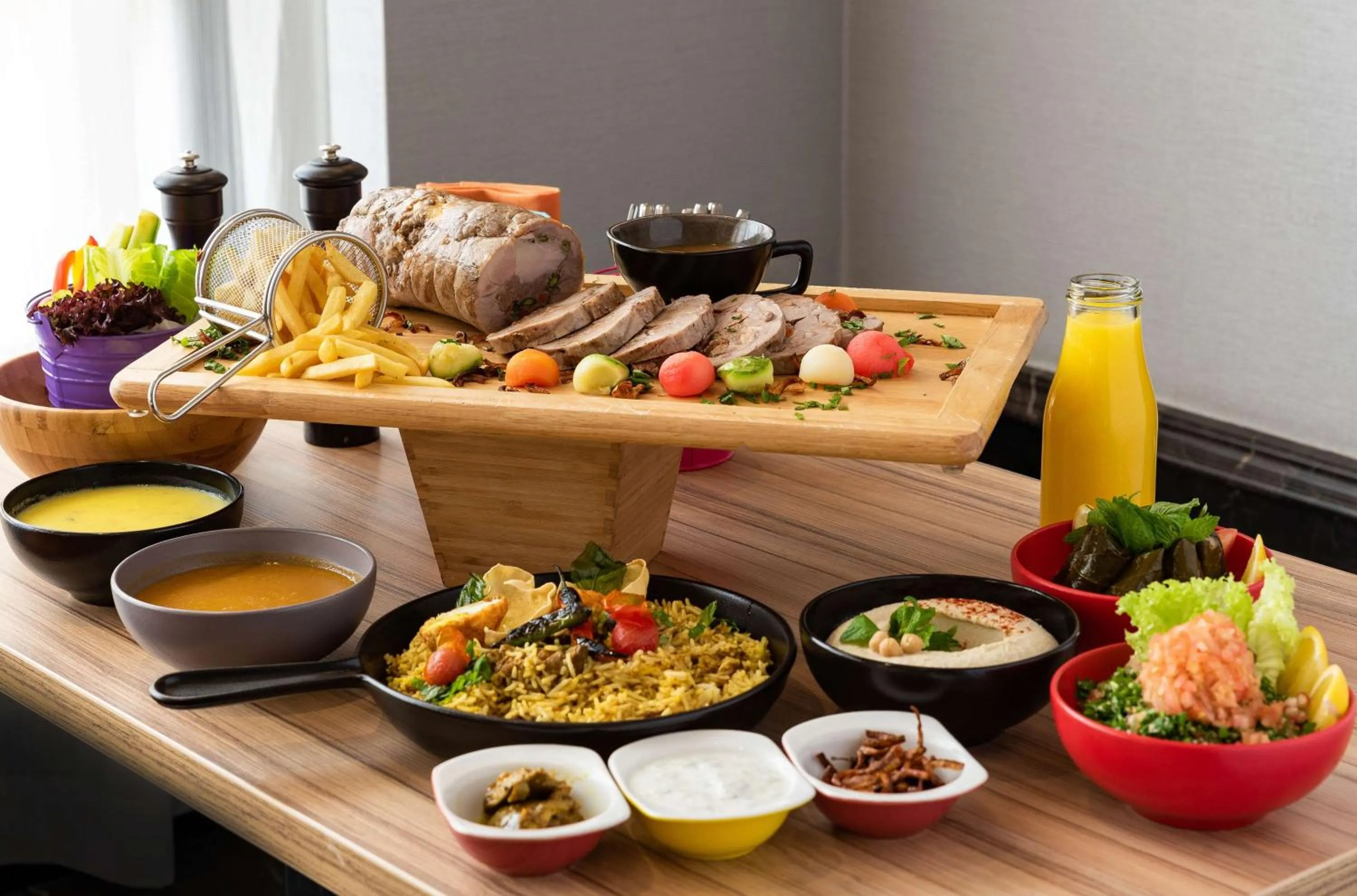 Restaurant/places to eat in Park Inn by Radisson Makkah Al Naseem