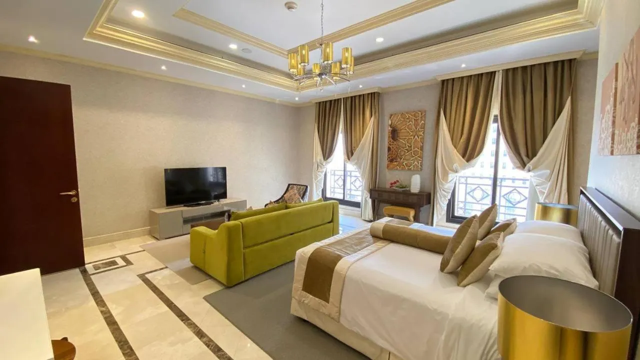 Bedroom, Bed in Park Inn by Radisson Makkah Al Naseem