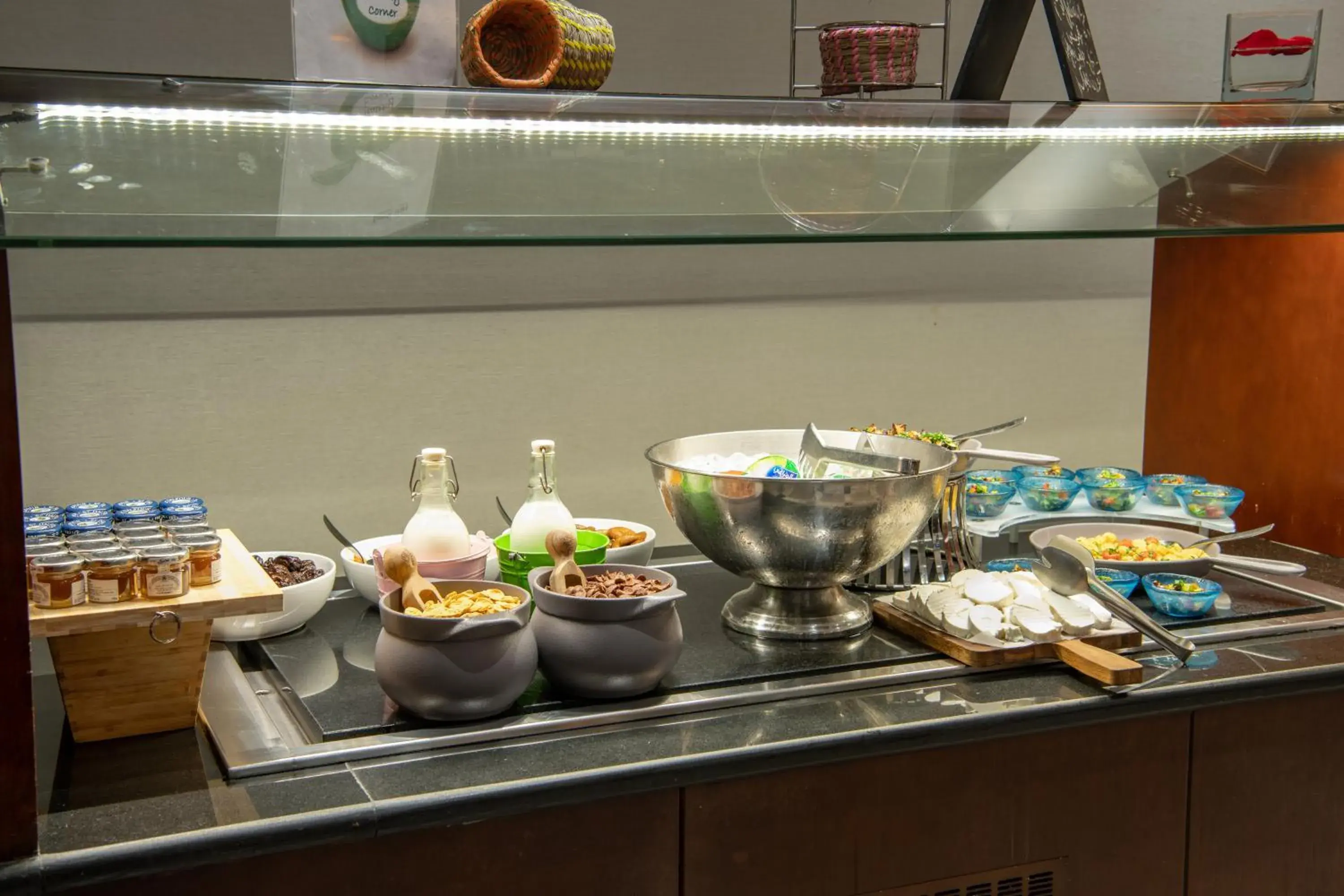 Food and drinks in Park Inn by Radisson Makkah Al Naseem Food and drinks in Park Inn by Radisson Makkah Al Naseem