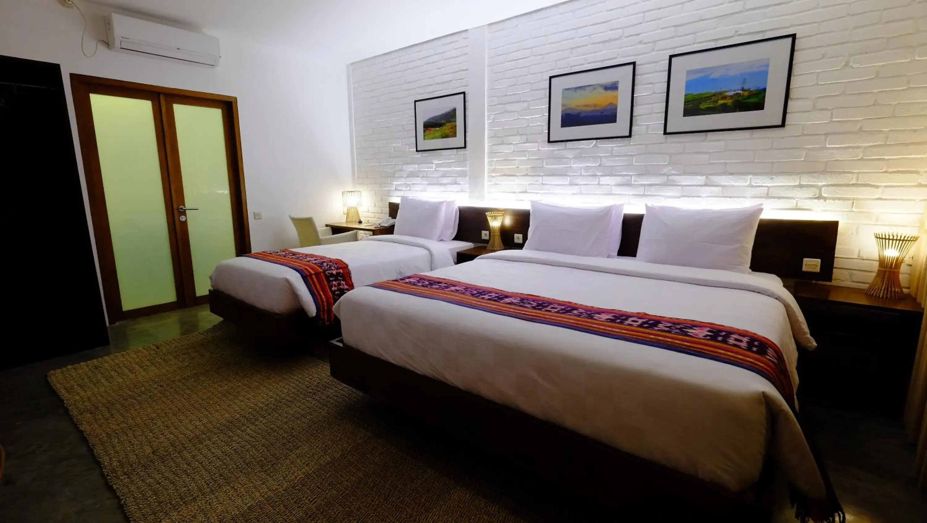 Bed in Shankara Borobudur Bed in Shankara Borobudur