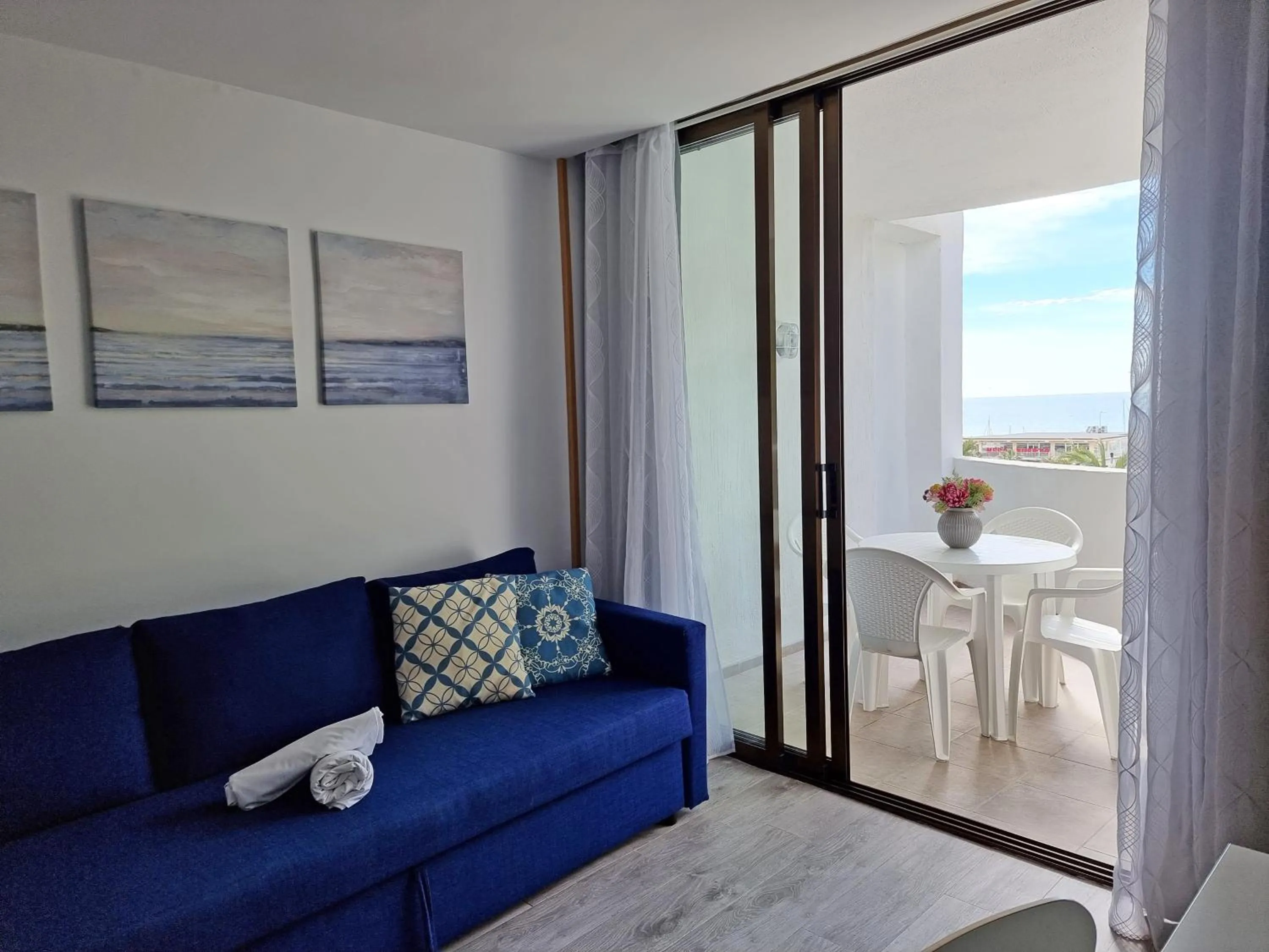 Balcony/Terrace in Apartamentos Eurhostal 3000