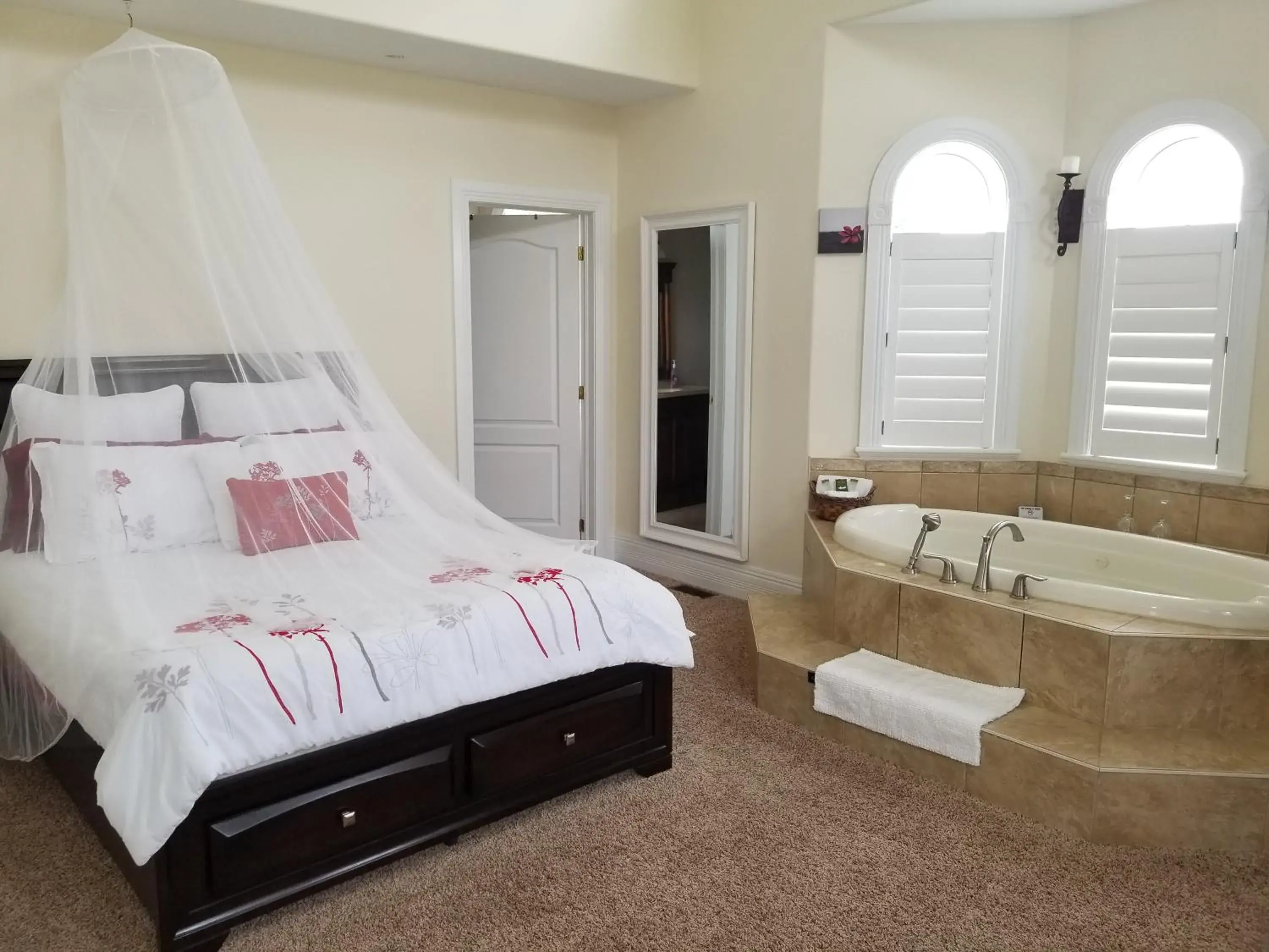 Double Room with Spa Bath in Riverview B&B Double Room with Spa Bath in Riverview B&B