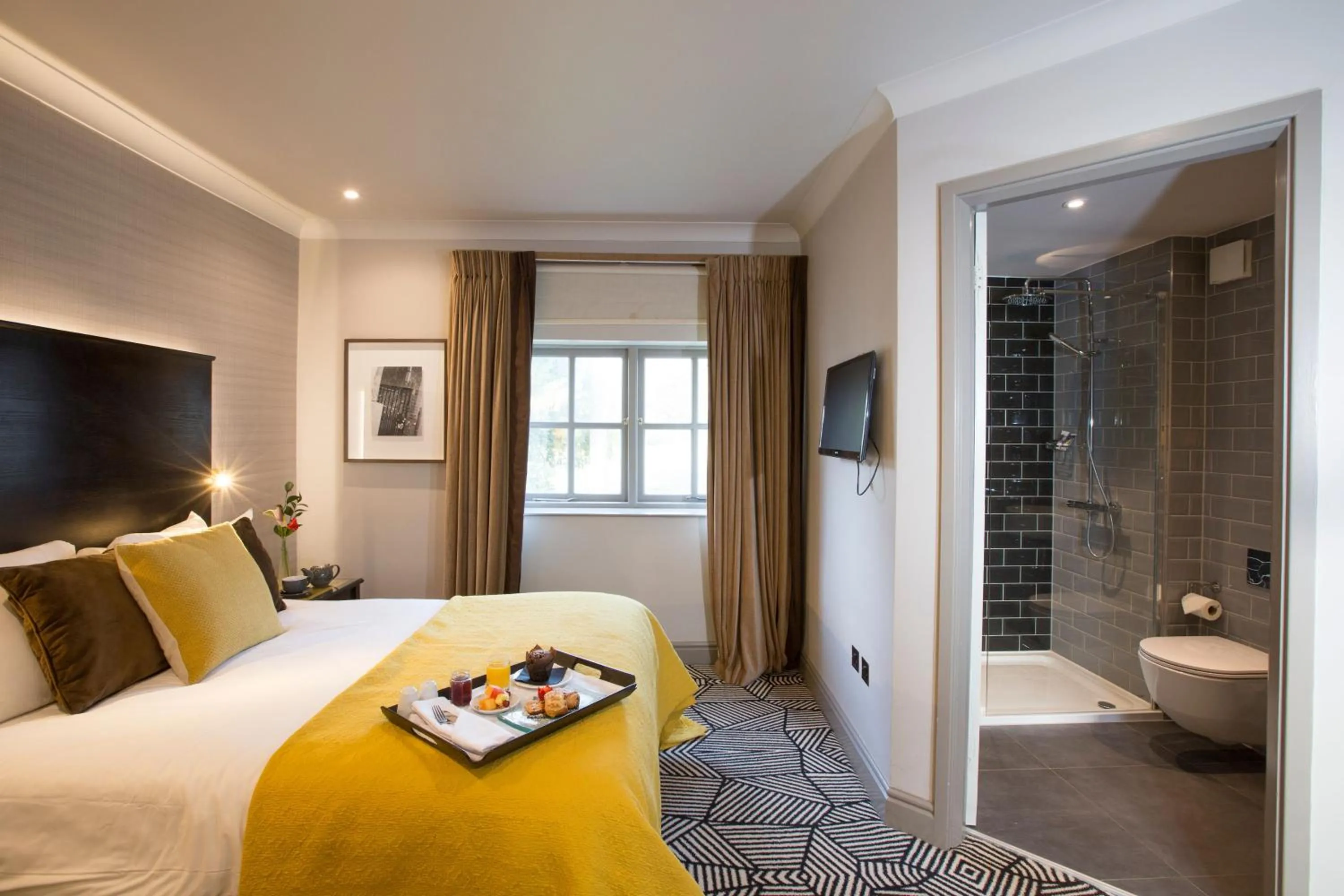 Photo of the whole room, Bed in Hunton Park Hotel