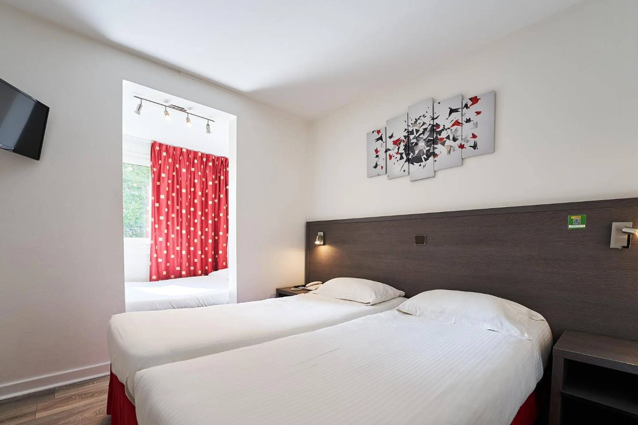 Bedroom, Bed in Authentic by balladins Dijon / Marsannay-la-Côte