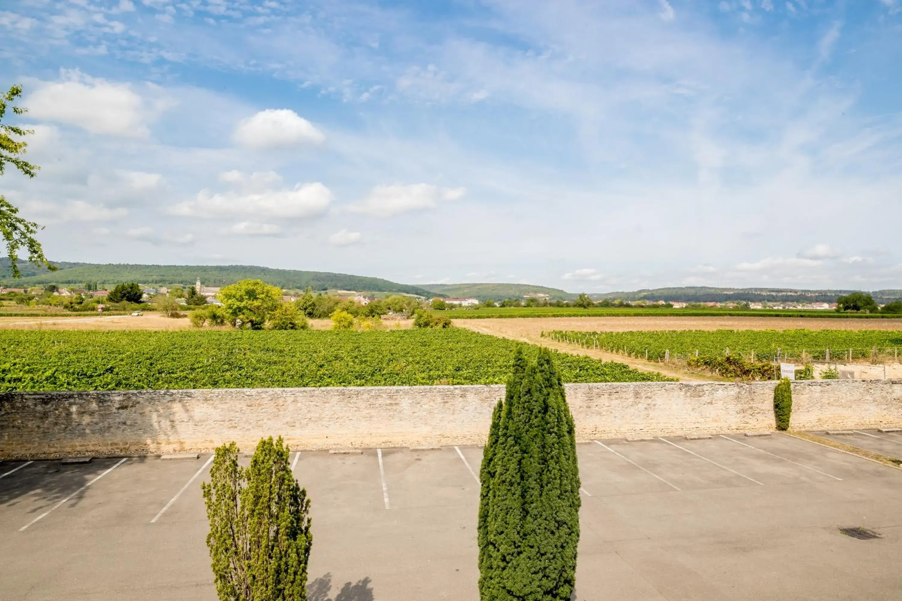 View (from property/room) in Authentic by balladins Dijon / Marsannay-la-Côte View (from property/room) in Authentic by balladins Dijon / Marsannay-la-Côte