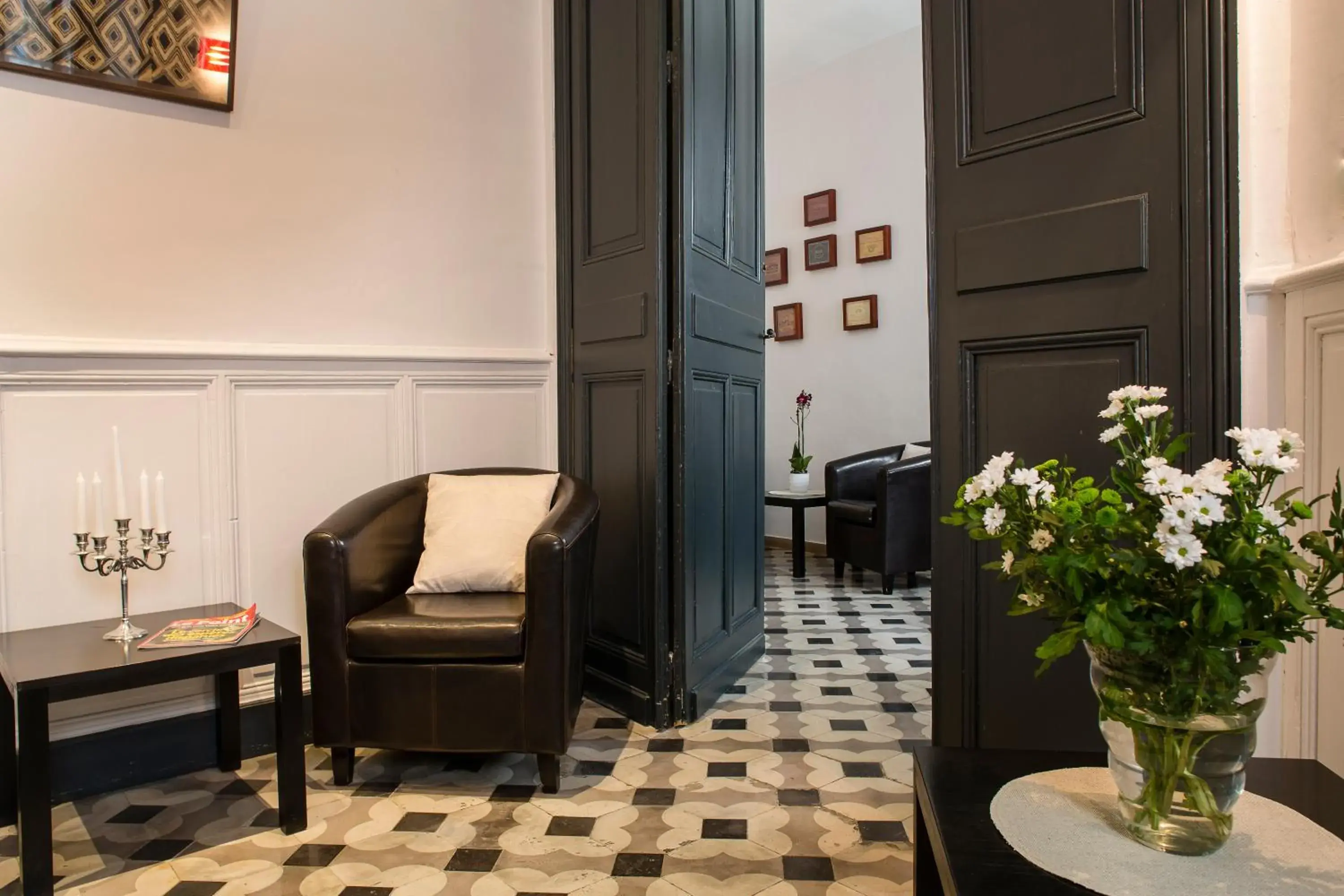 Lobby or reception in Best Western Le Comtadin Lobby or reception in Best Western Le Comtadin