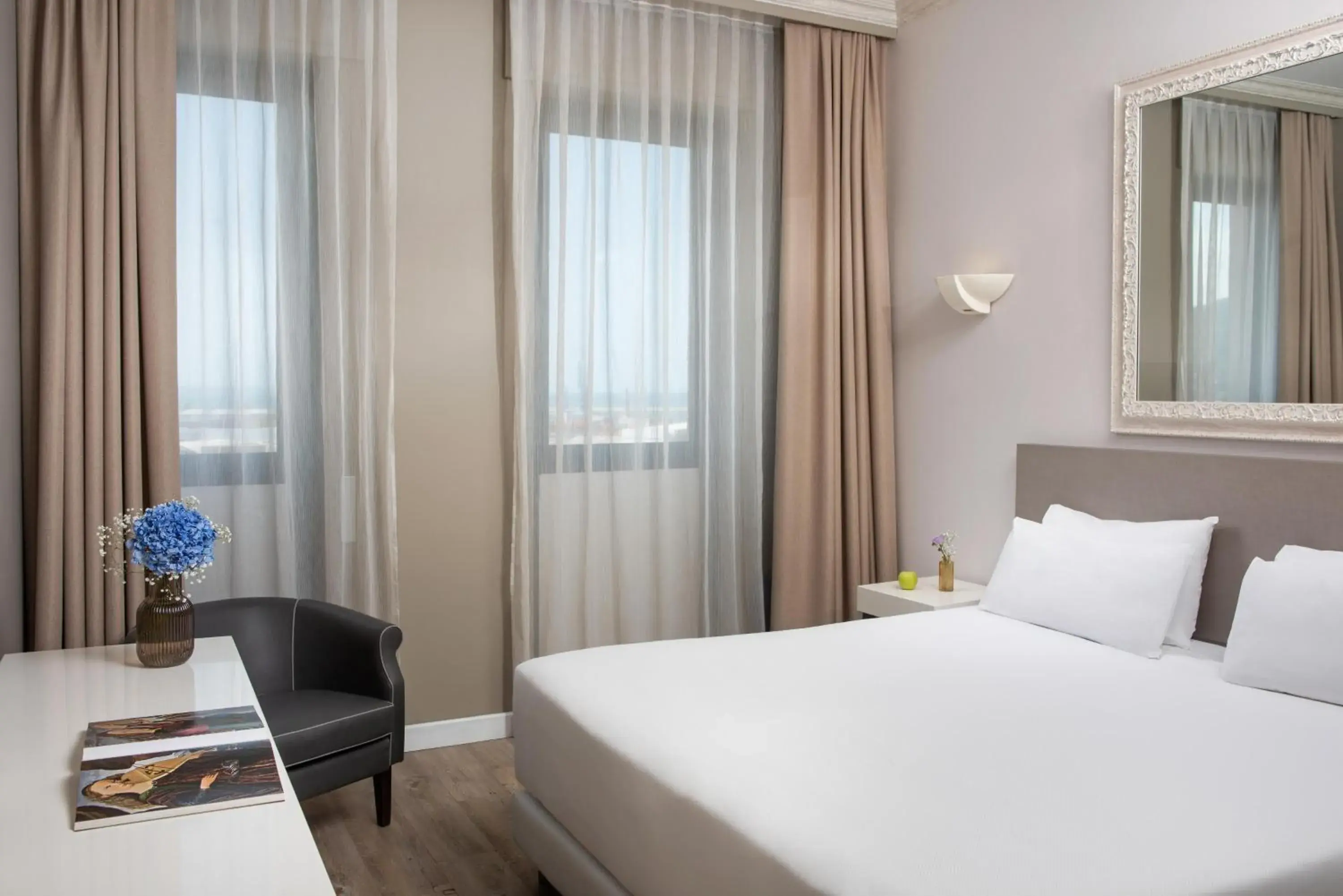 Bedroom, Bed in NH Ancona Bedroom, Bed in NH Ancona