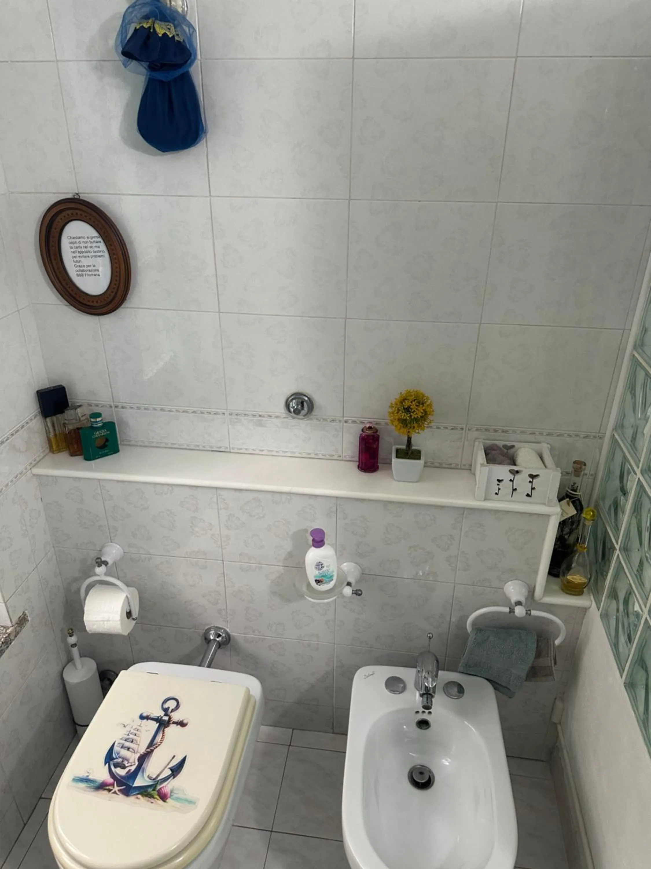 Toilet in B&B Filomena