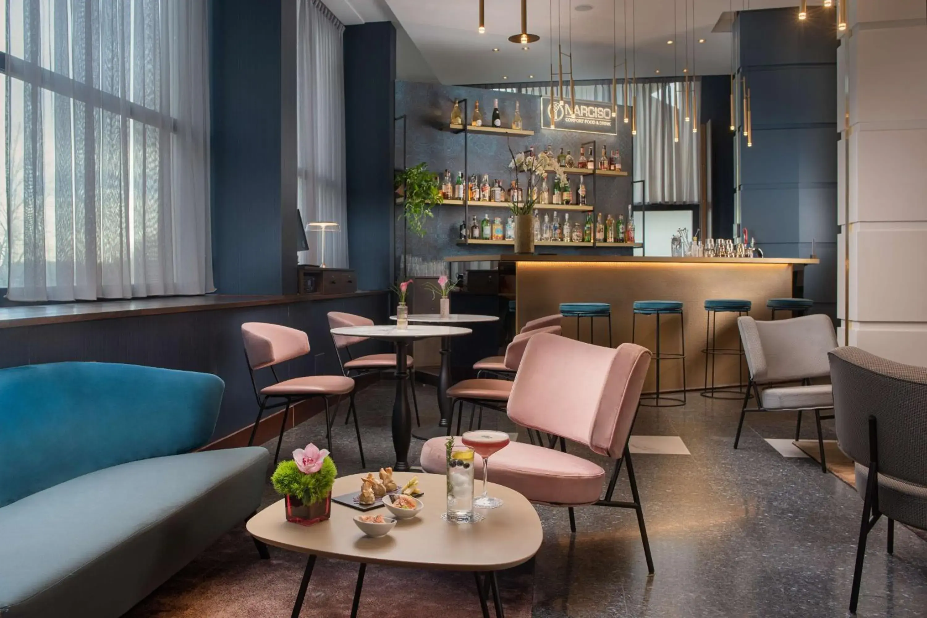 Lounge or bar in NH Firenze Lounge or bar in NH Firenze