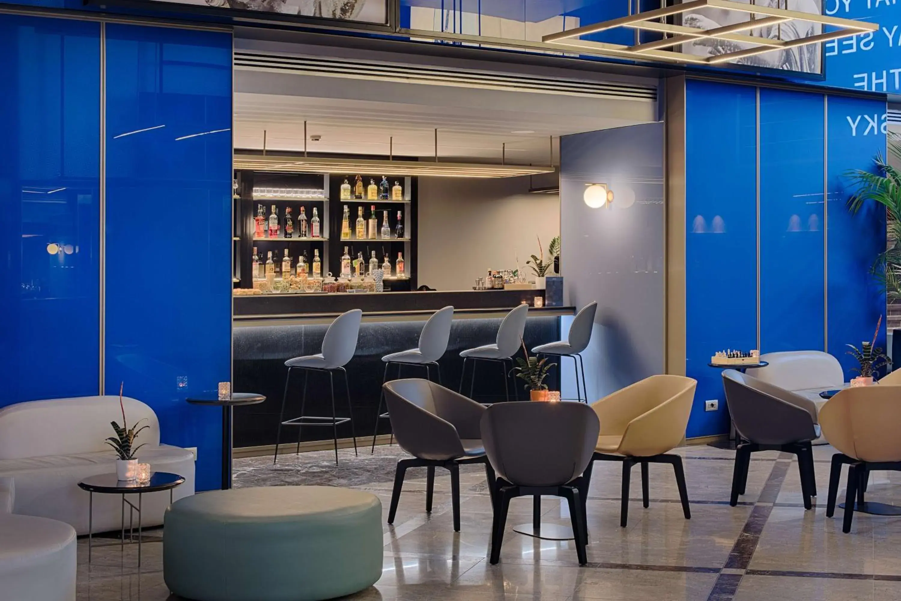 Lounge or bar in NH Napoli Panorama Lounge or bar in NH Napoli Panorama