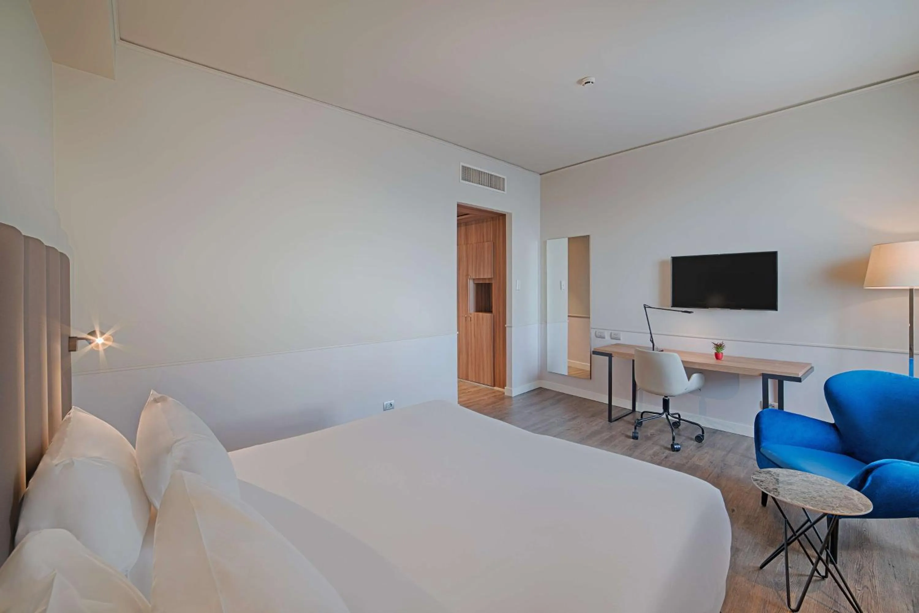 Bedroom, Bed in NH Napoli Panorama