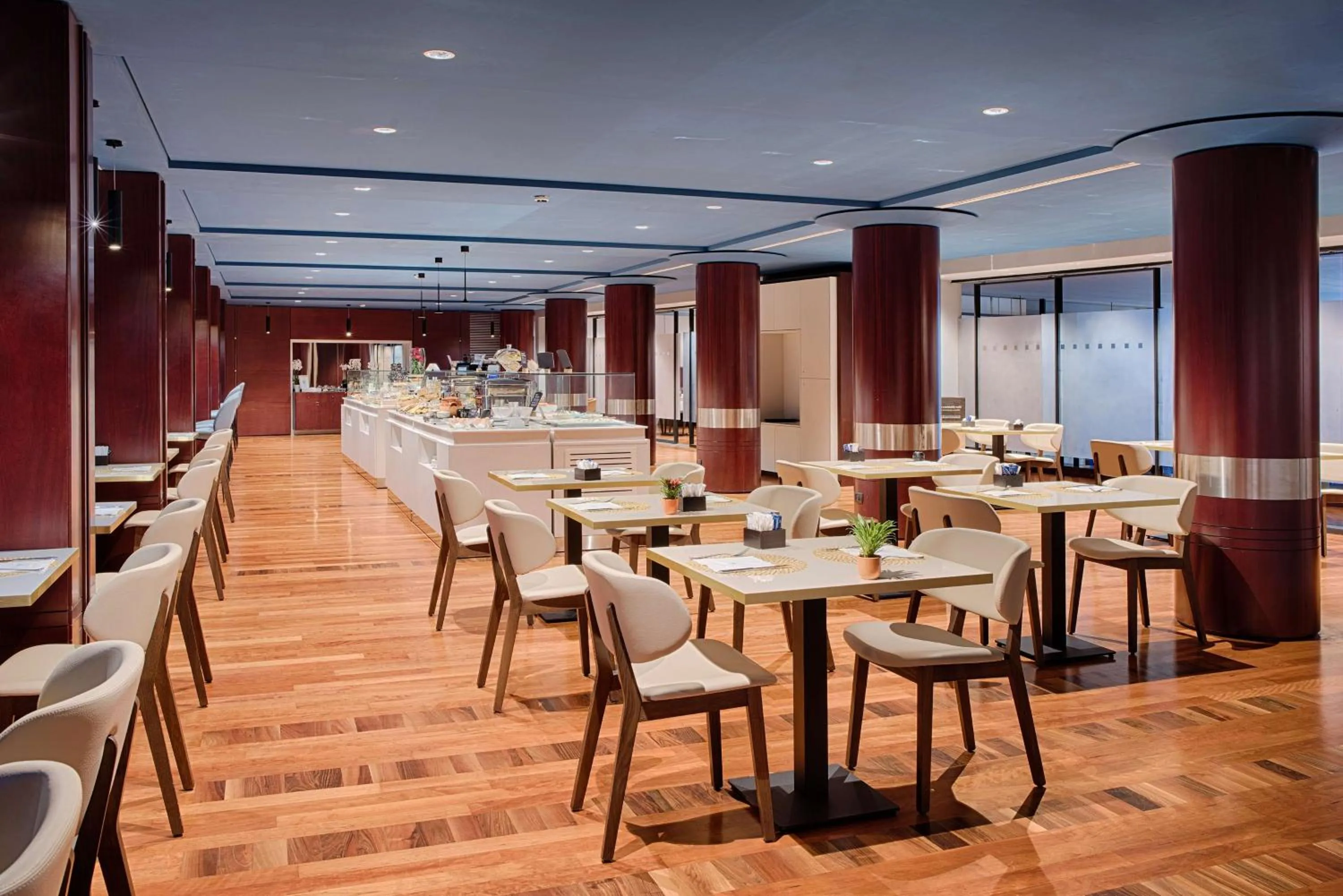 Breakfast in NH Napoli Panorama