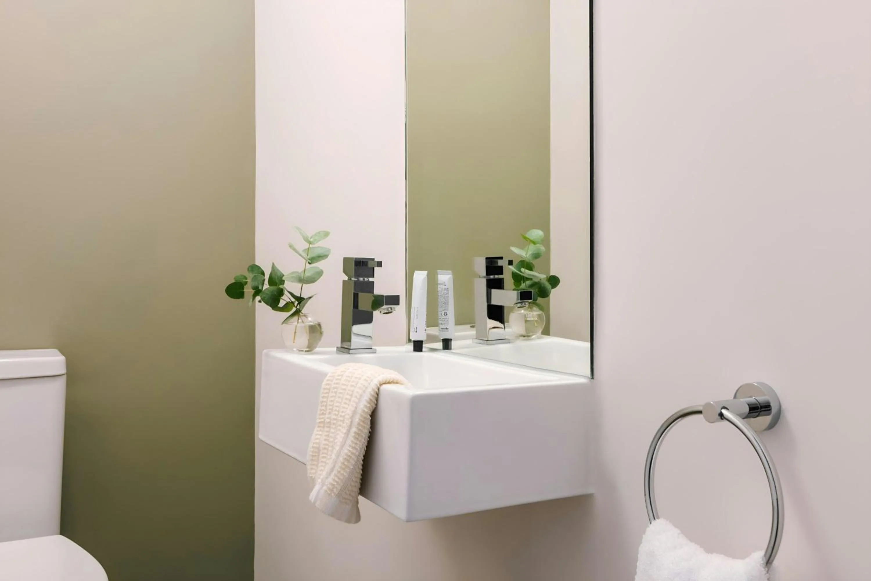 Bathroom in Sonder by Marriott Bonvoy The Bard Apartments Fitzrovia