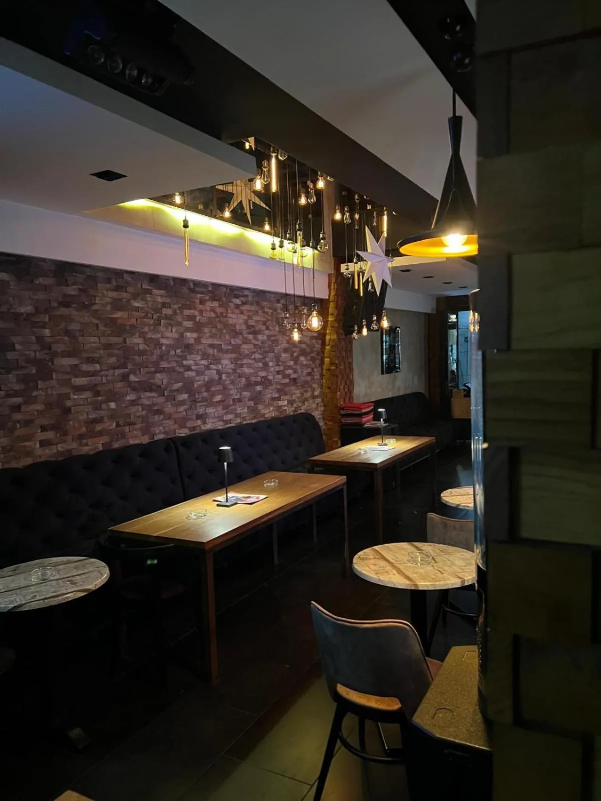 Restaurant/places to eat in B&B Narciso