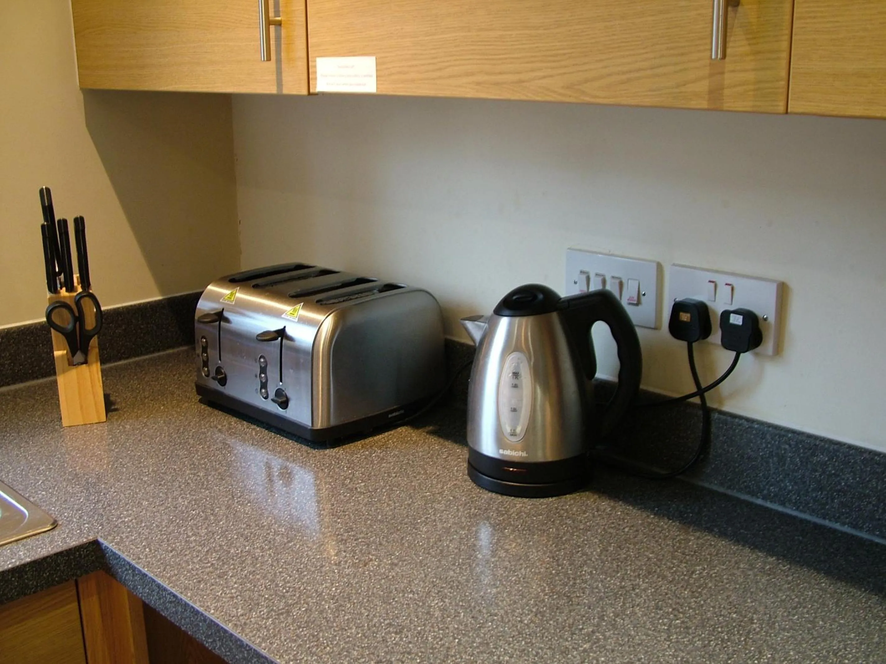 Kitchen or kitchenette in Thistle Cottage