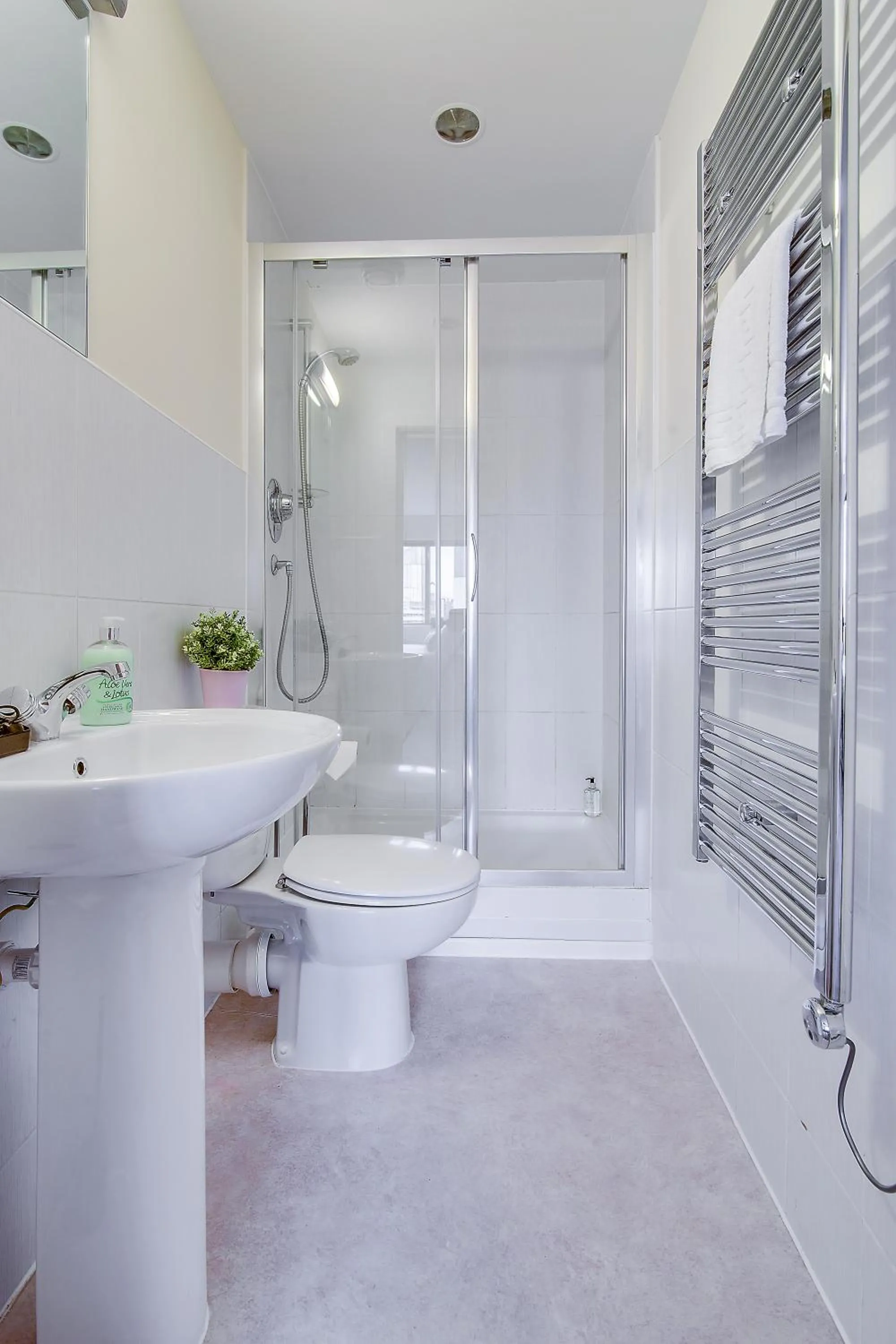 Mica Point City Centre Apartment