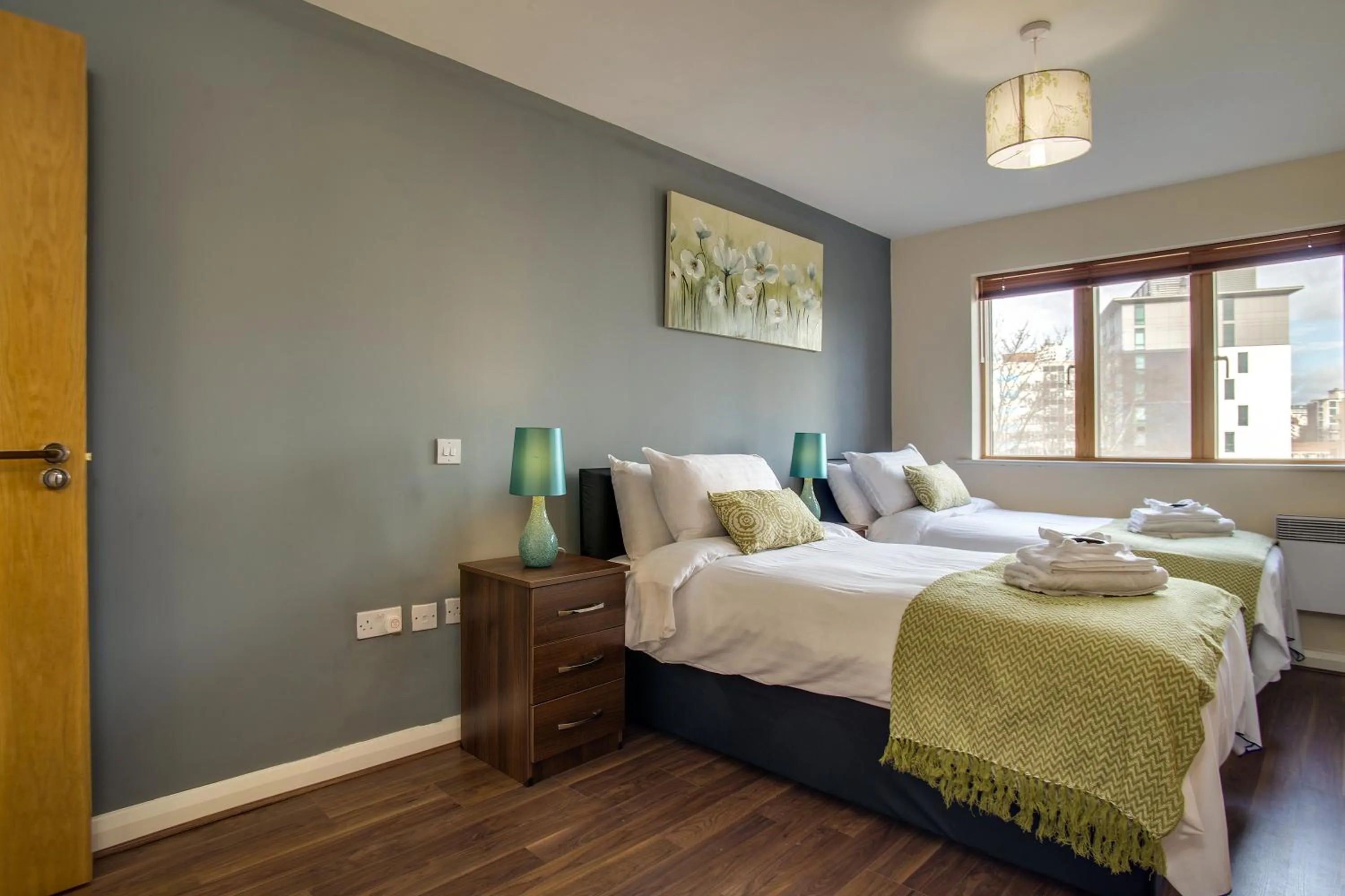 Bedroom, Bed in Mica Point City Centre Apartment