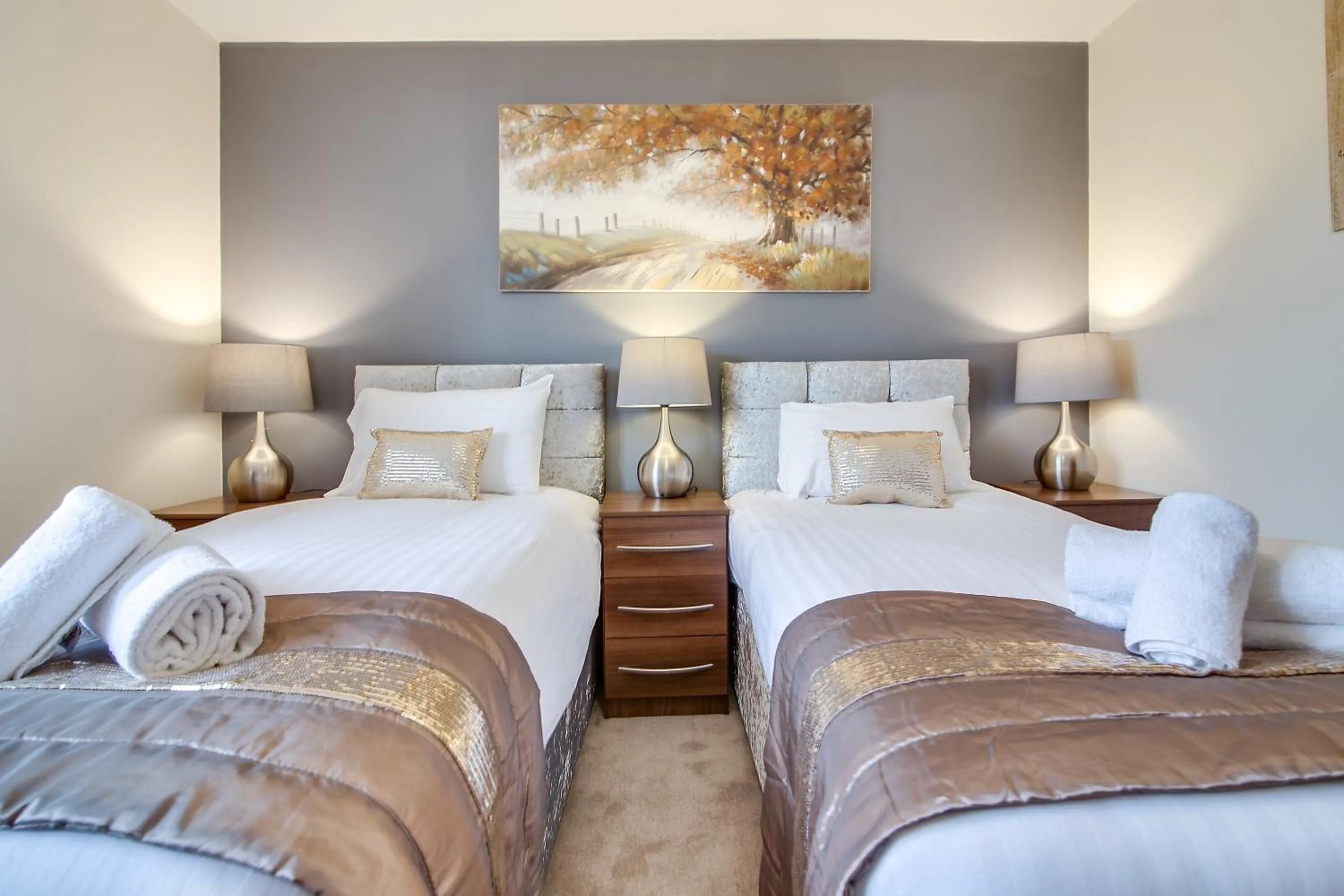 Bed in Mica Point City Centre Apartment