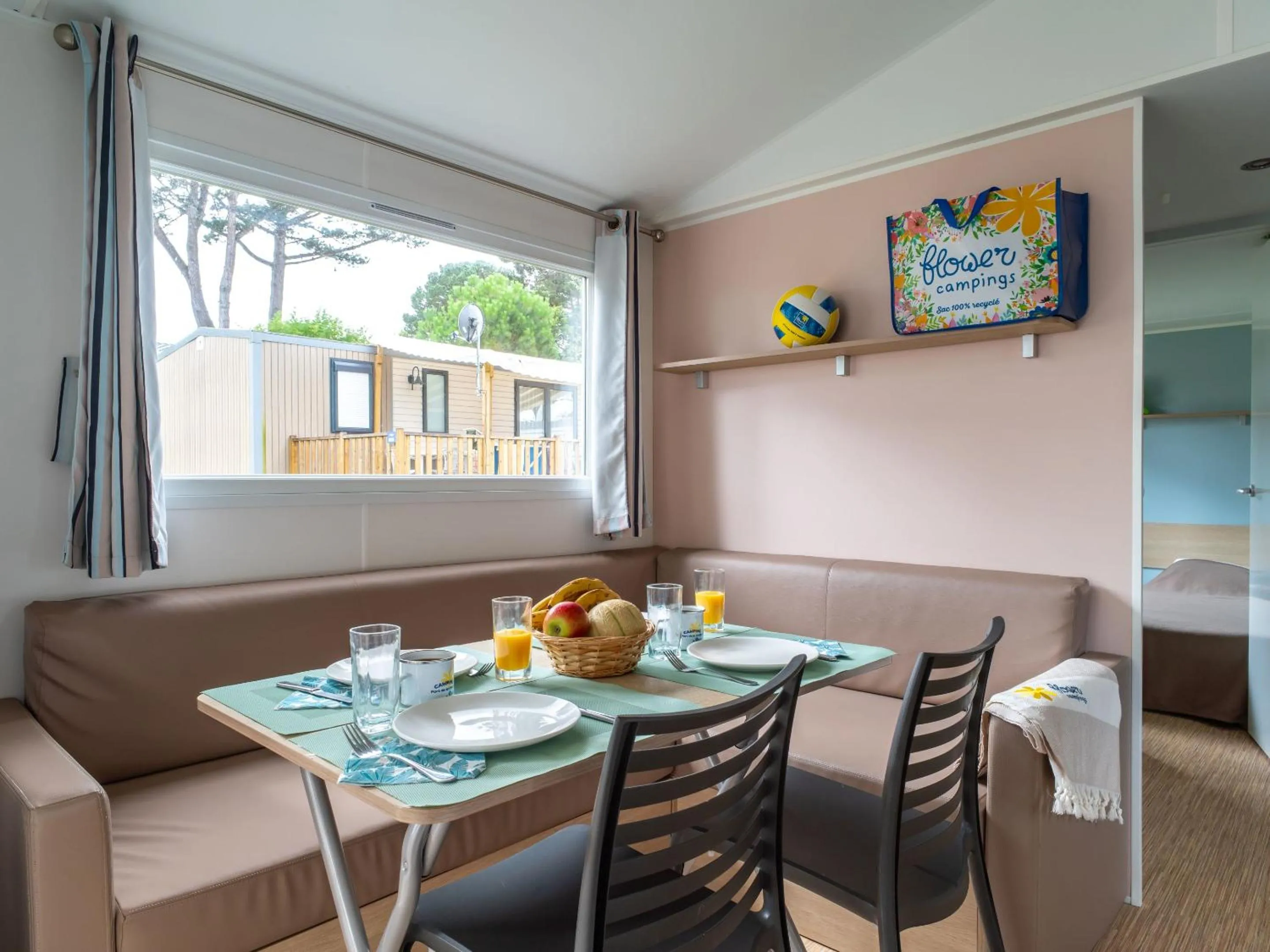 Camping Le Port de la Chaine