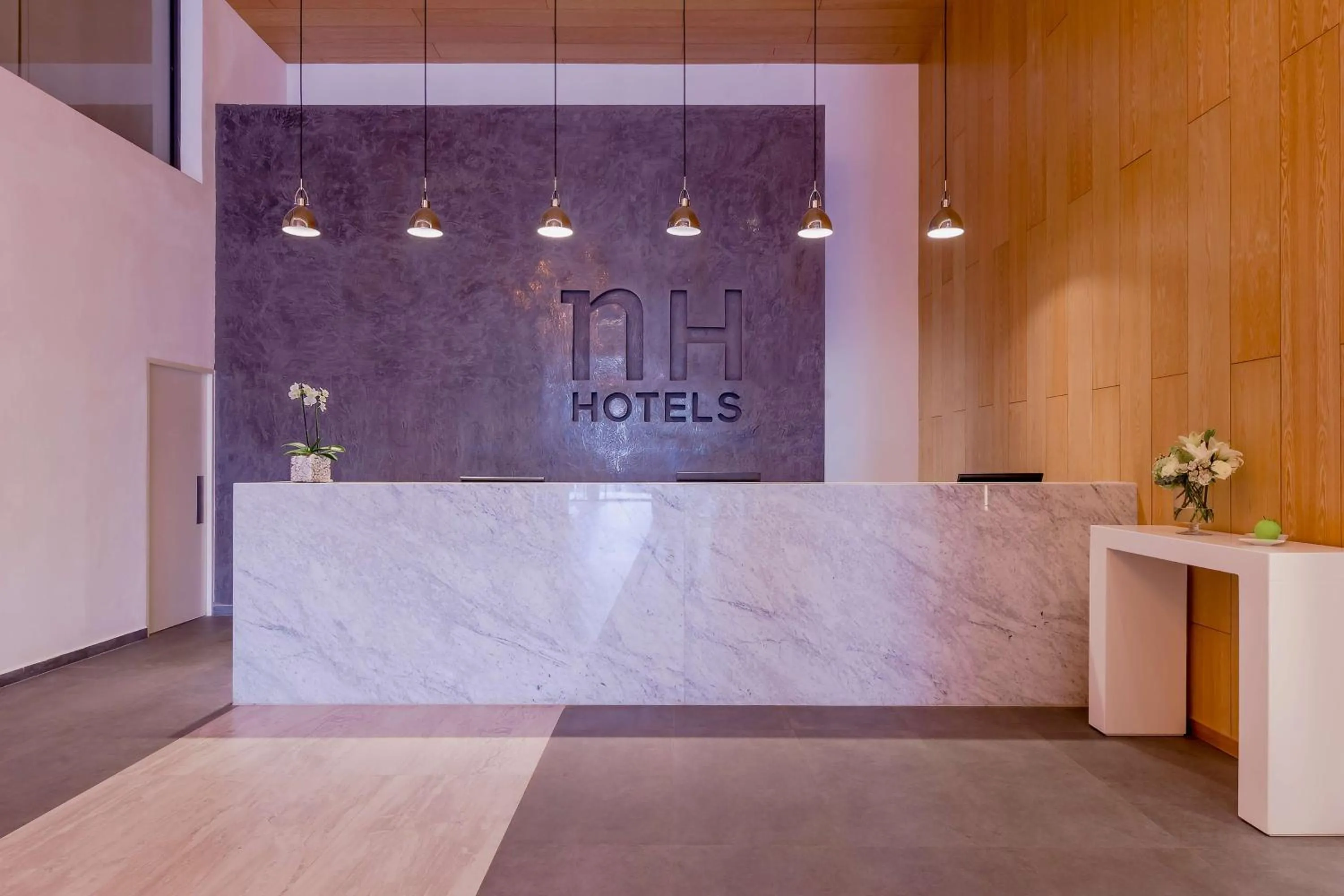 Lobby or reception in NH San Luis Potosí