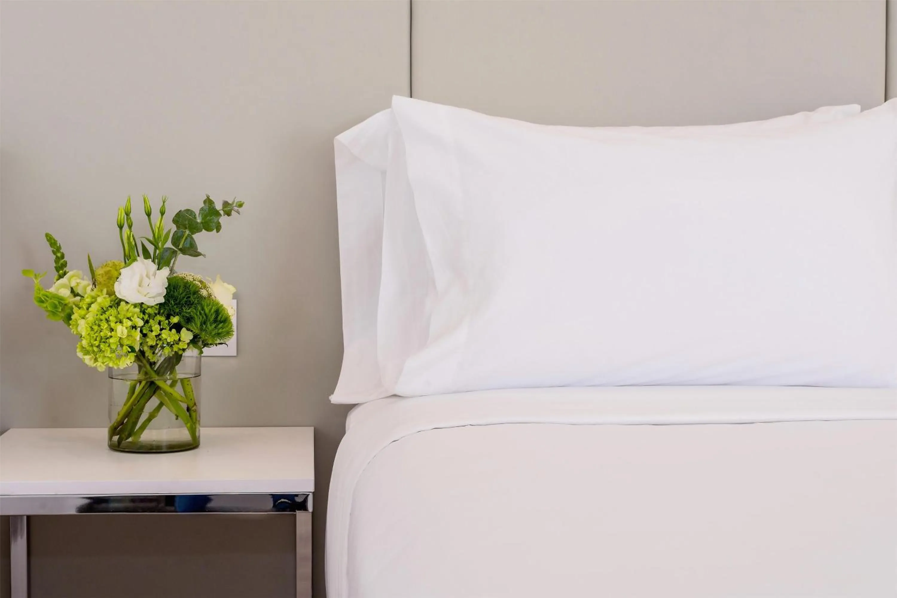 Bedroom, Bed in NH San Luis Potosí