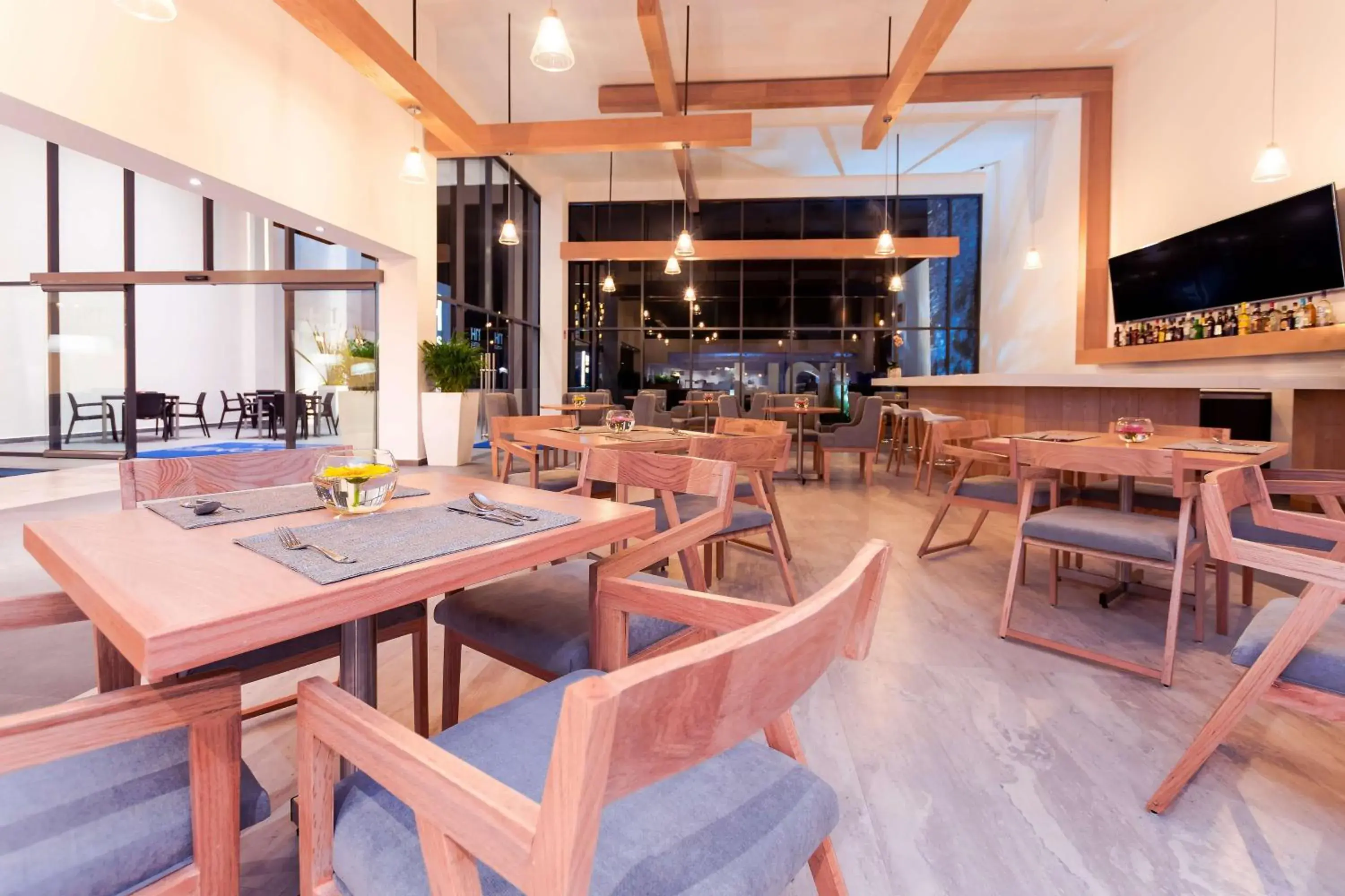 Restaurant/places to eat in NH San Luis Potosí Restaurant/places to eat in NH San Luis Potosí