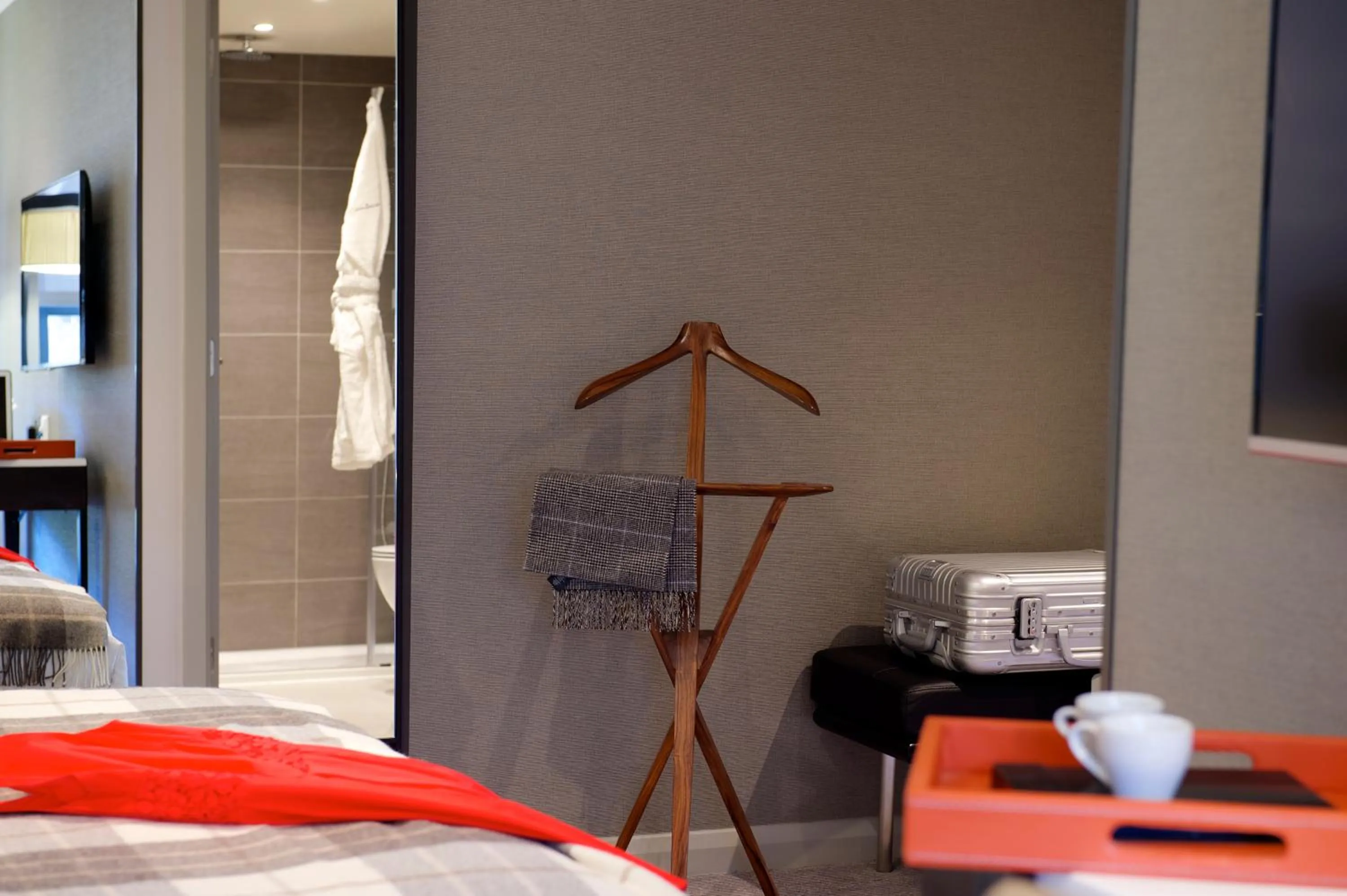 Decorative detail, Bed in The Lodge Hotel - Putney