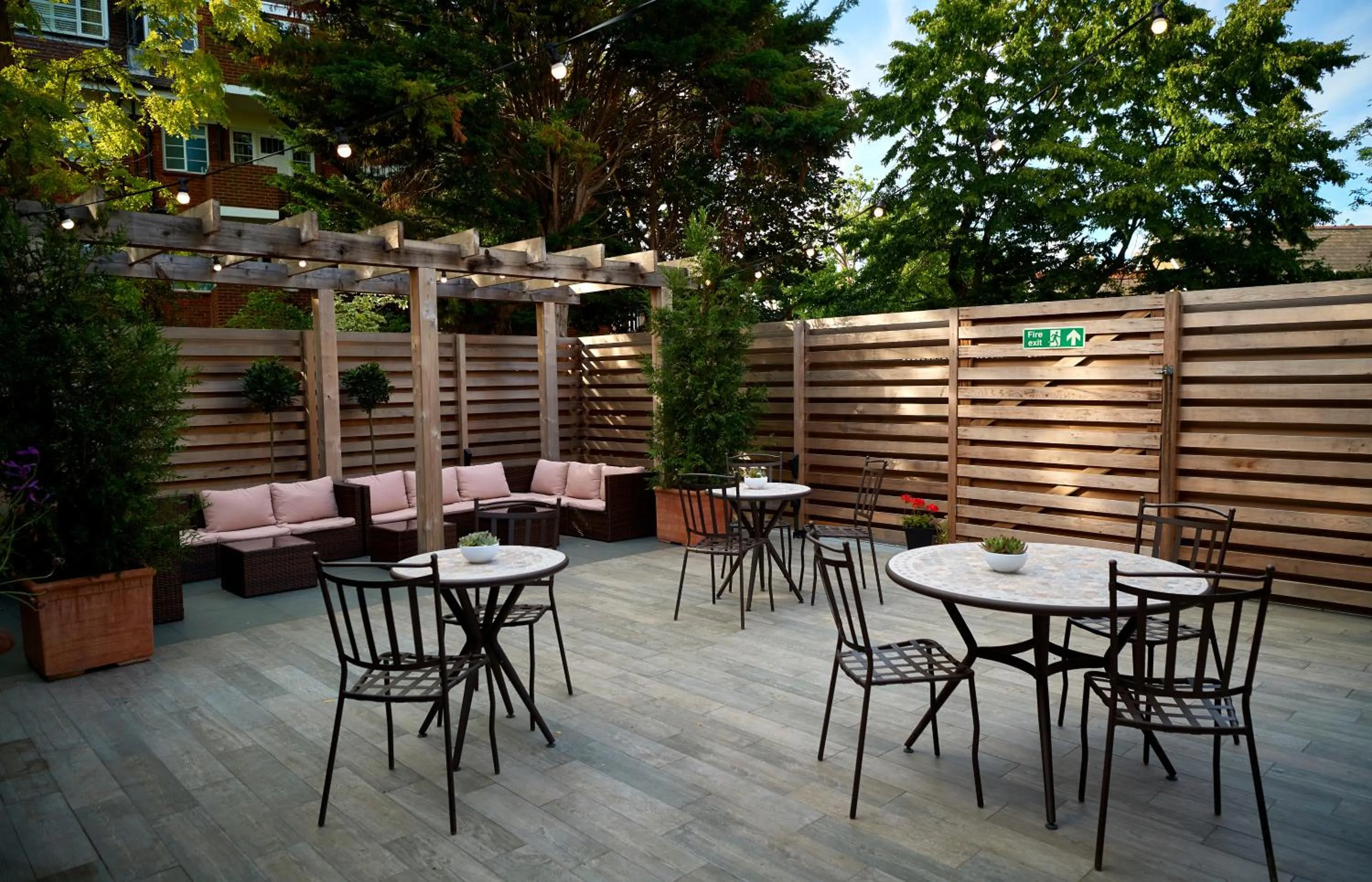 Balcony/Terrace in The Lodge Hotel - Putney