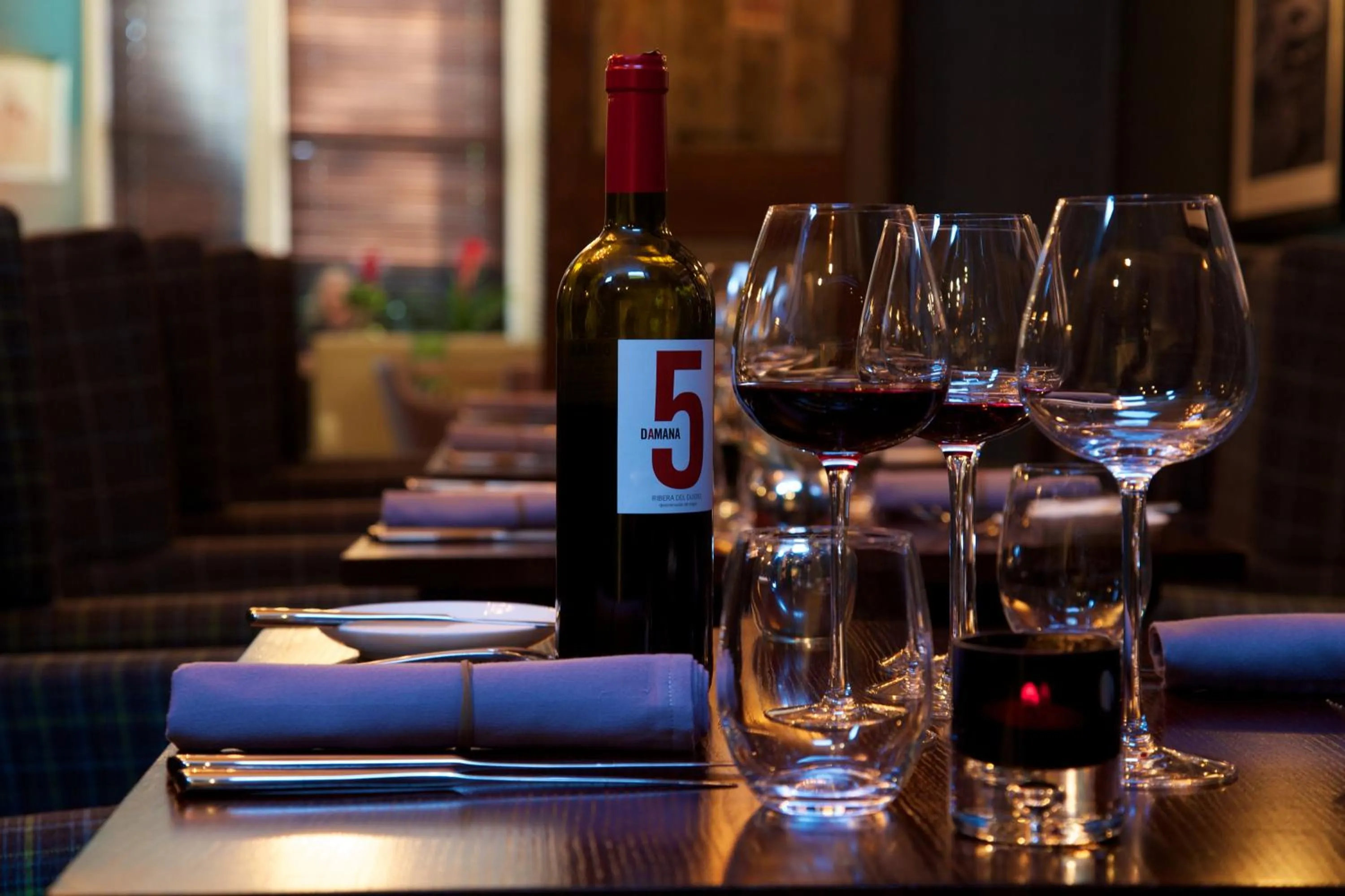 Restaurant/places to eat in The Lodge Hotel - Putney