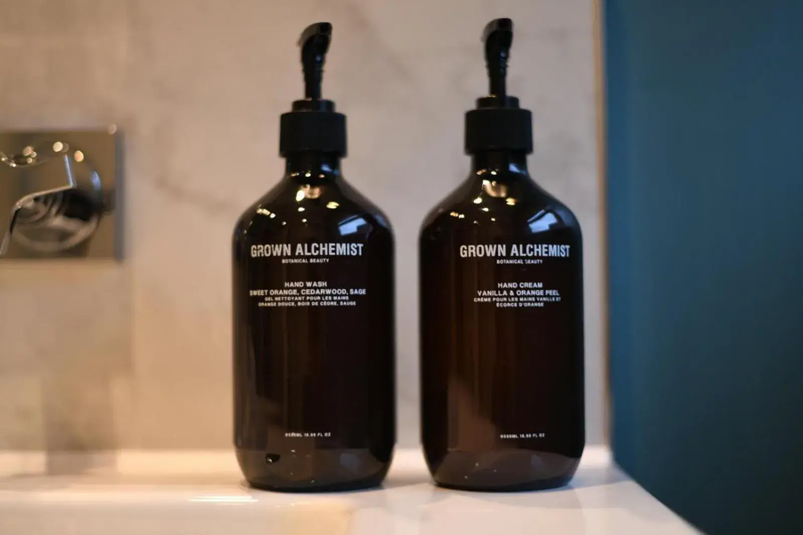 Bathroom in The Lodge Hotel - Putney Bathroom in The Lodge Hotel - Putney