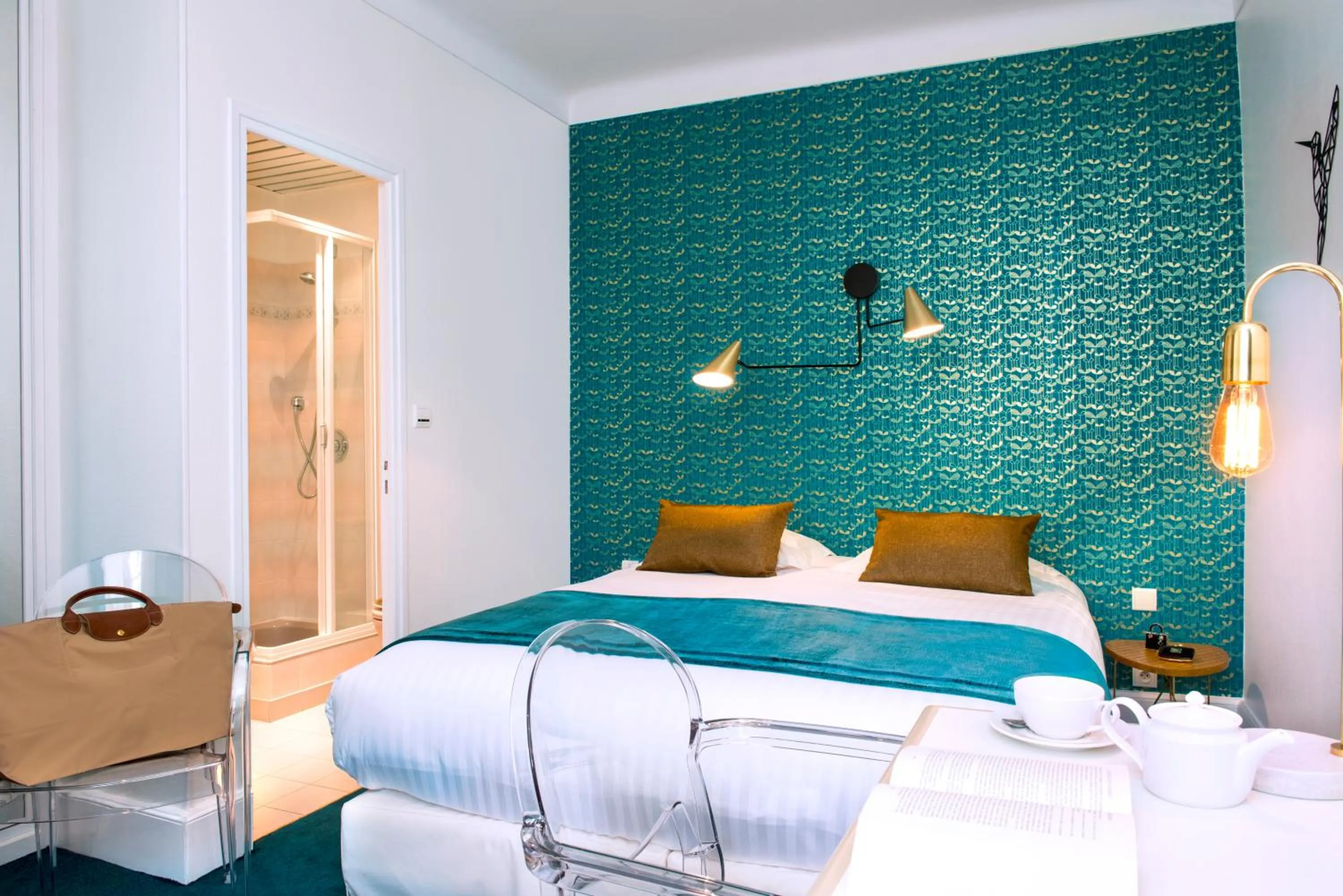 Photo of the whole room, Bed in Hôtel Les Nations The Originals Boutique VICHY