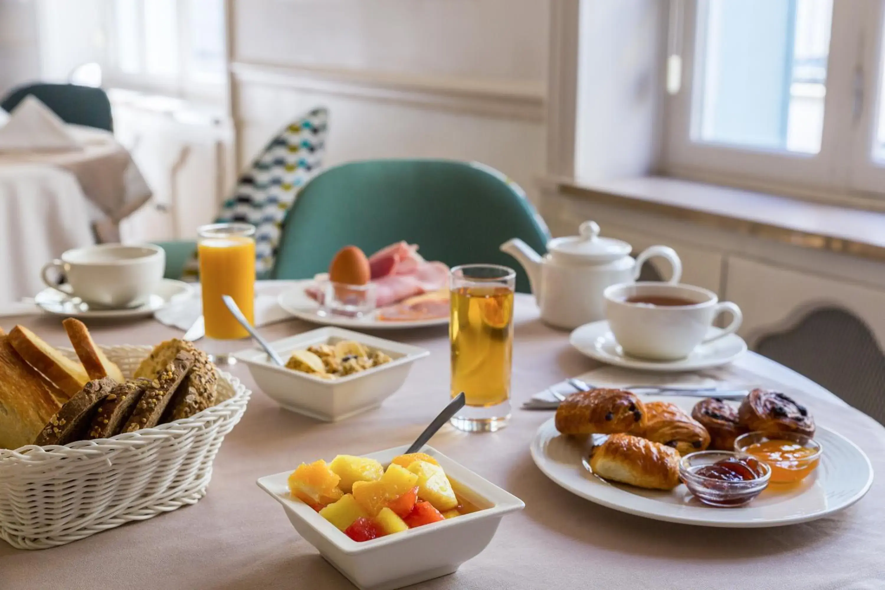 Buffet breakfast in Hôtel Les Nations The Originals Boutique VICHY Buffet breakfast in Hôtel Les Nations The Originals Boutique VICHY