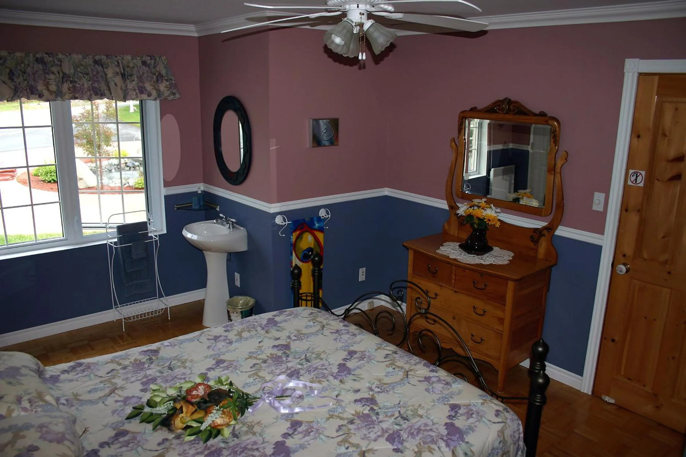 Bed in Au Soleil Couchant