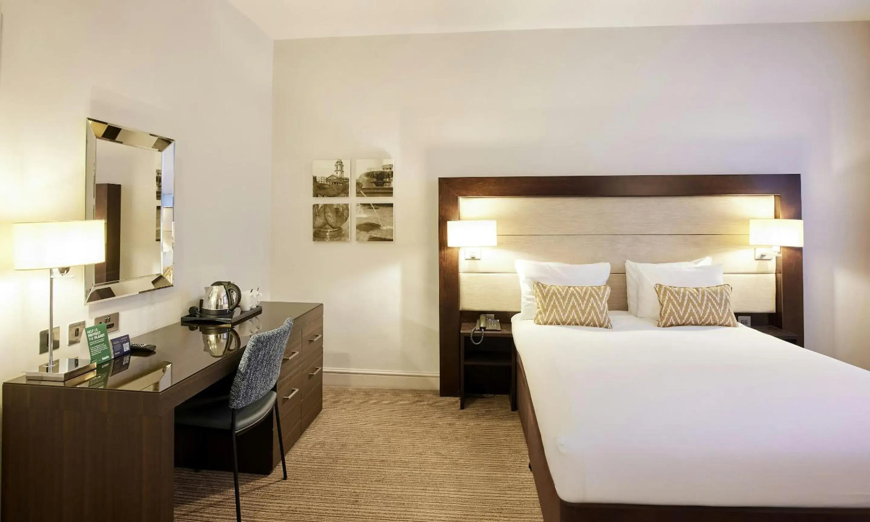 Bedroom, Bed in Thistle London Holborn Bedroom, Bed in Thistle London Holborn