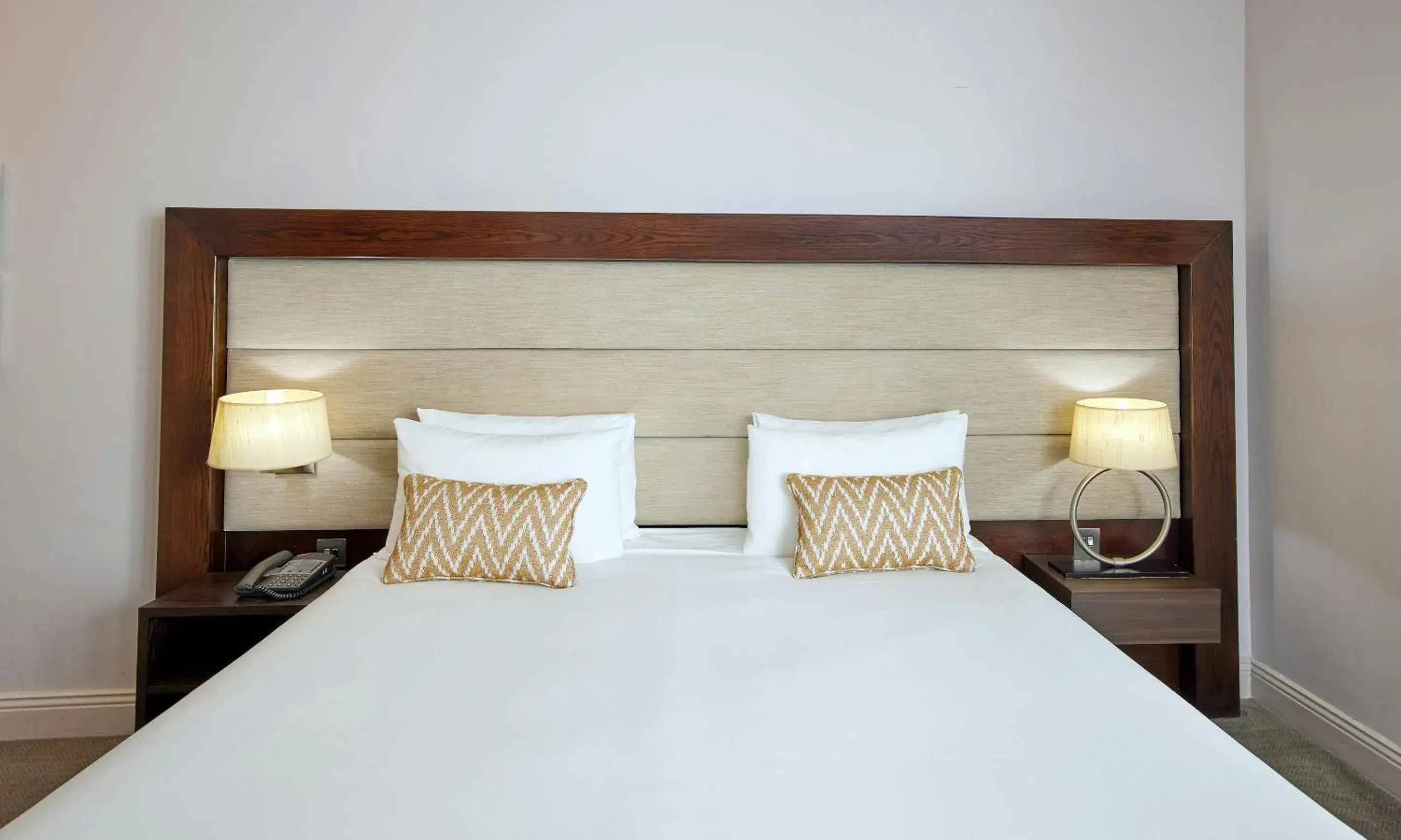 Bedroom, Bed in Thistle London Holborn Bedroom, Bed in Thistle London Holborn