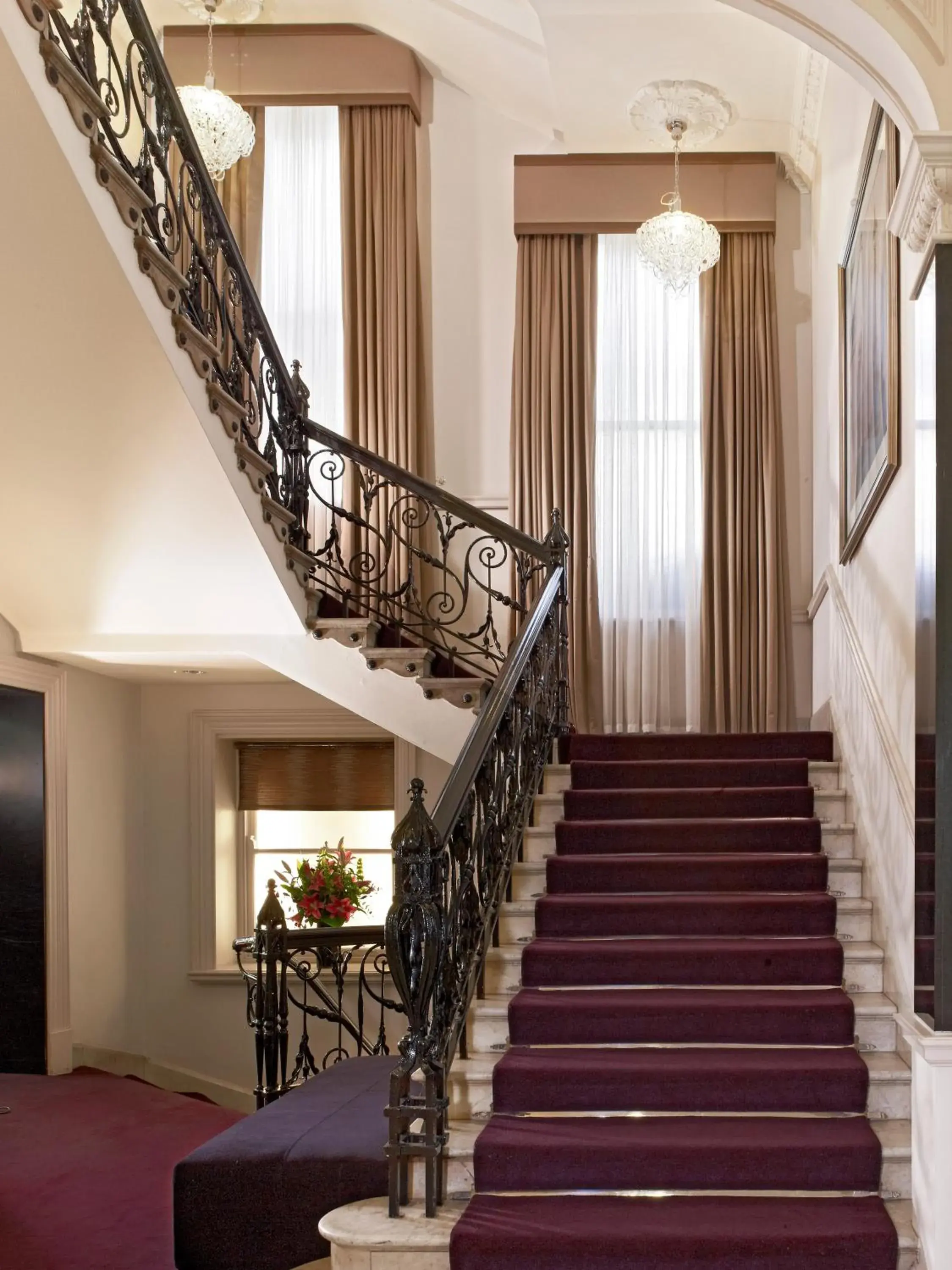 Lobby or reception in Thistle London Holborn Lobby or reception in Thistle London Holborn