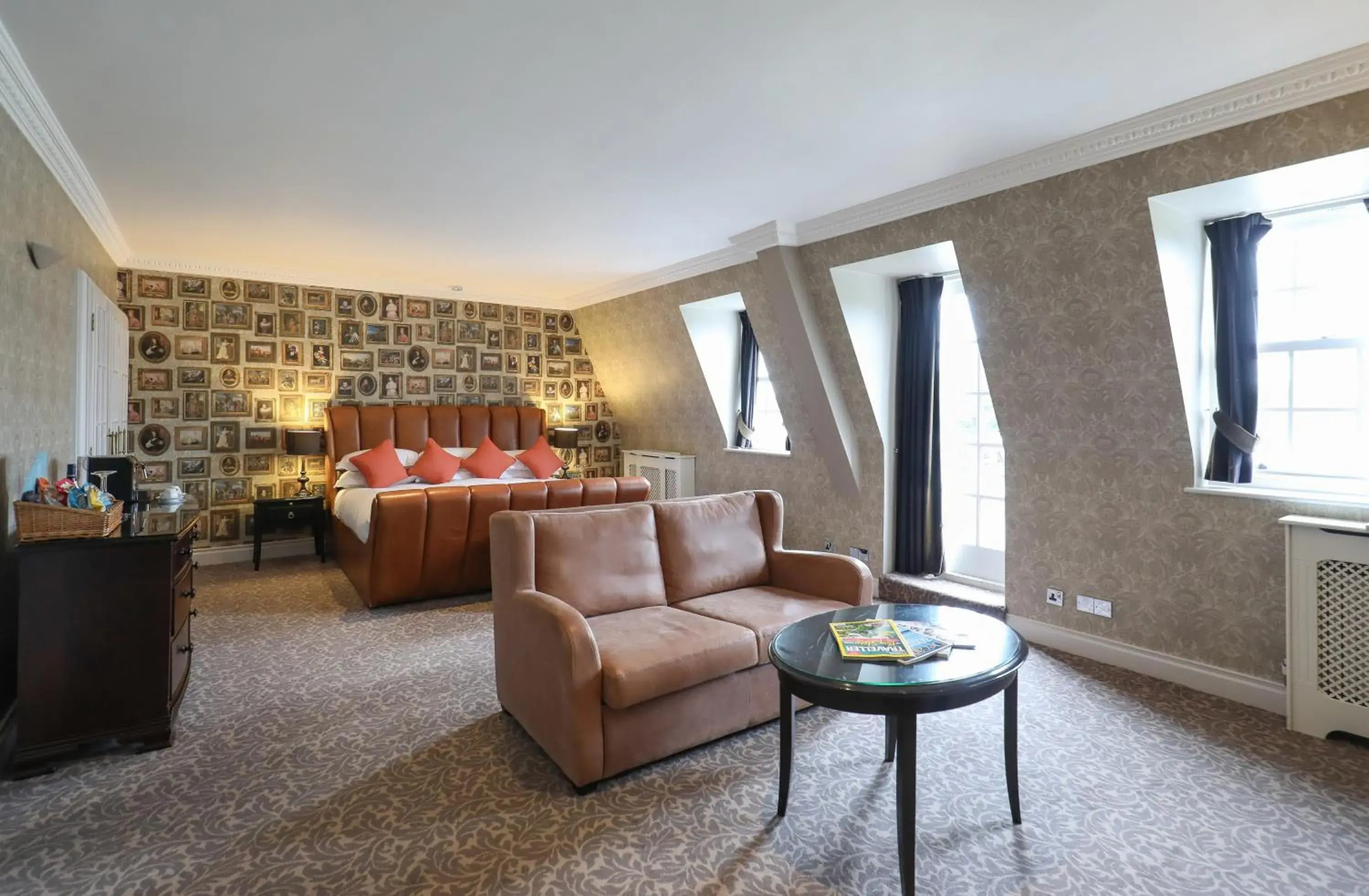 Park View Signature Suite in Hotel du Vin Cannizaro House Wimbledon Park View Signature Suite in Hotel du Vin Cannizaro House Wimbledon