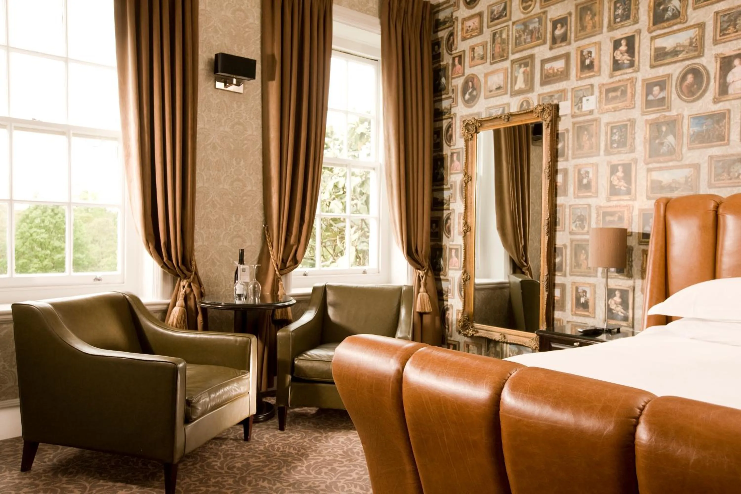 Seating area in Hotel du Vin Cannizaro House Wimbledon