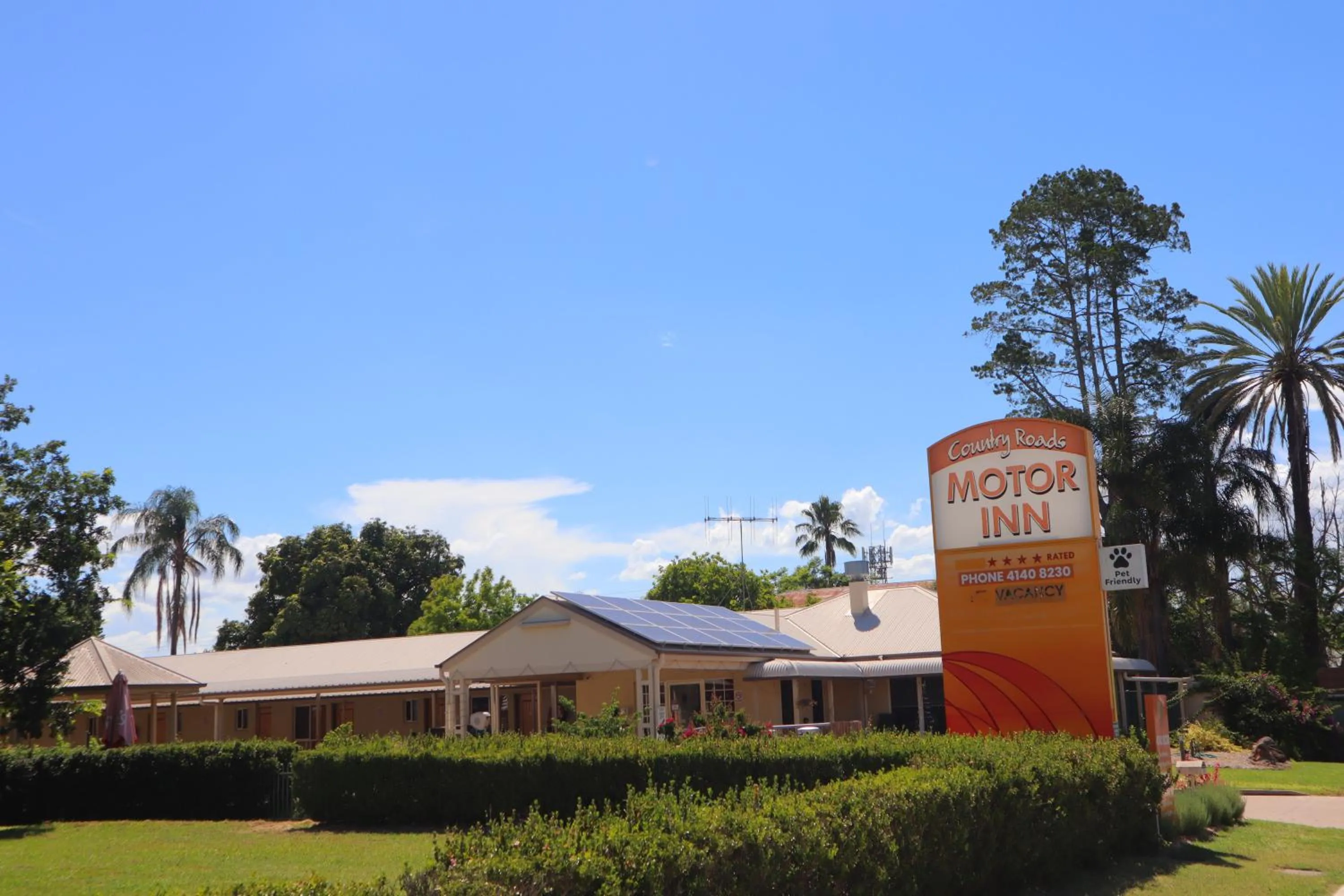 Property logo or sign in Country Roads Motor Inn Gayndah