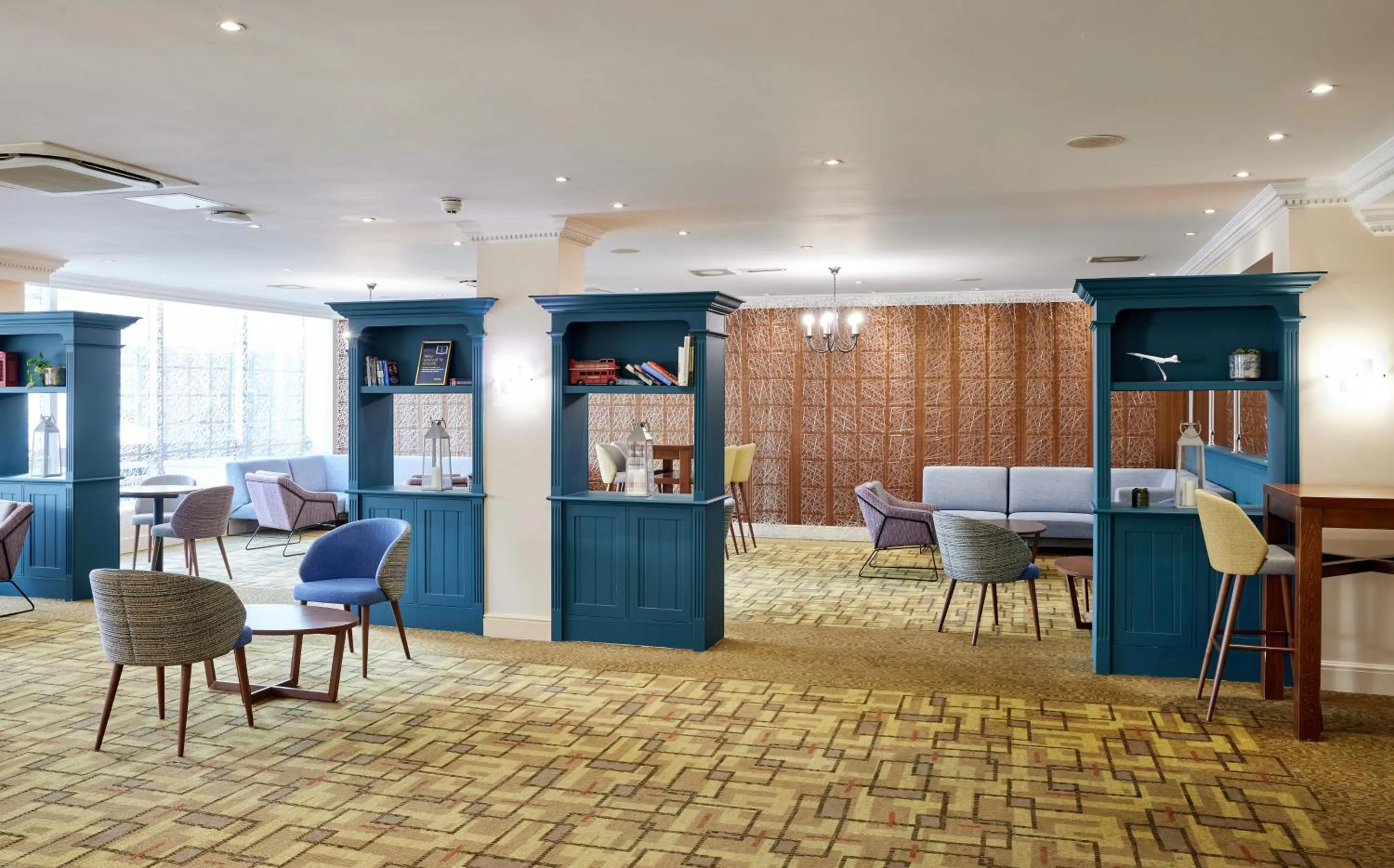 Lobby or reception in Thistle London Heathrow Terminal 5