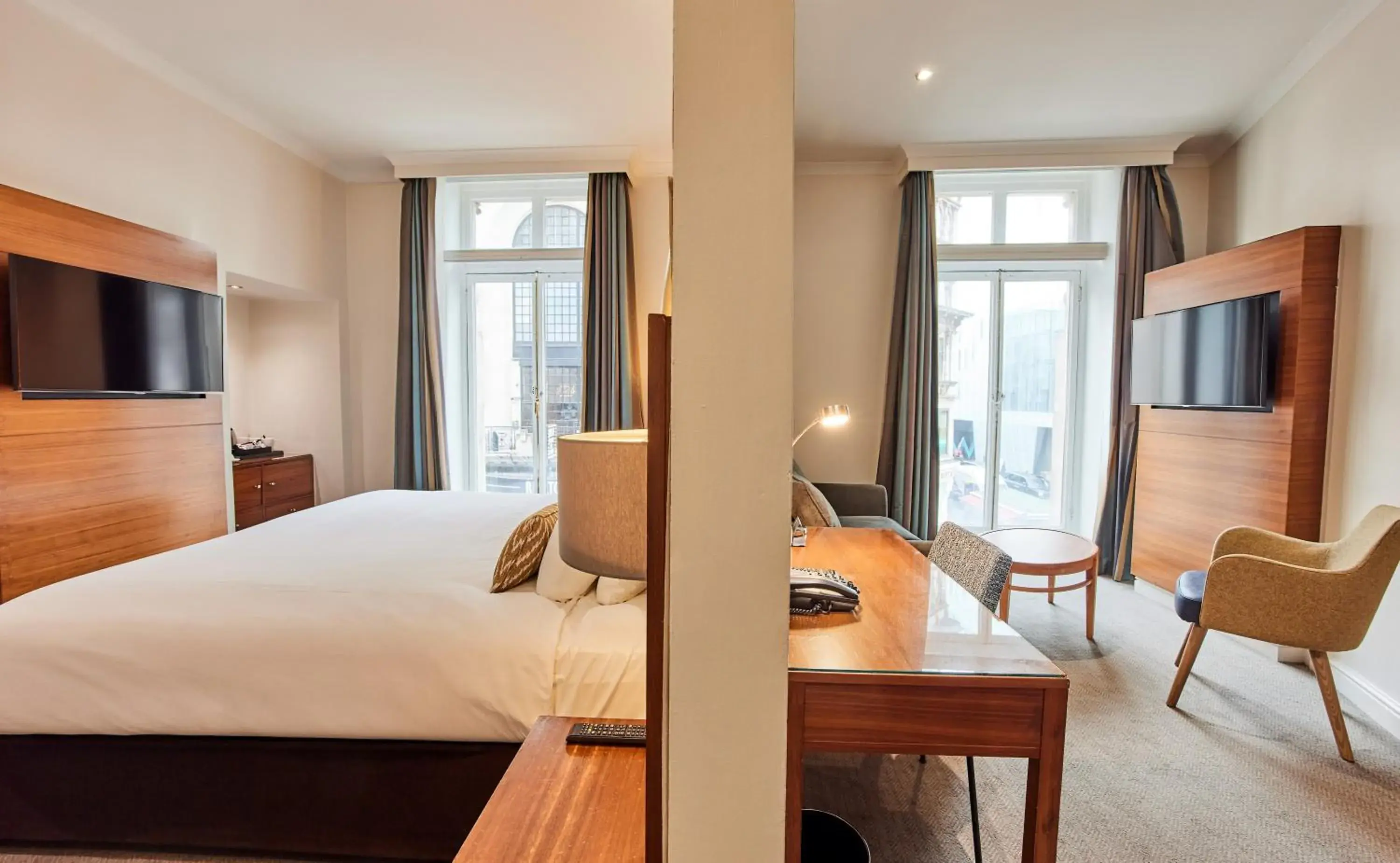 Bed in Thistle London Piccadilly Bed in Thistle London Piccadilly