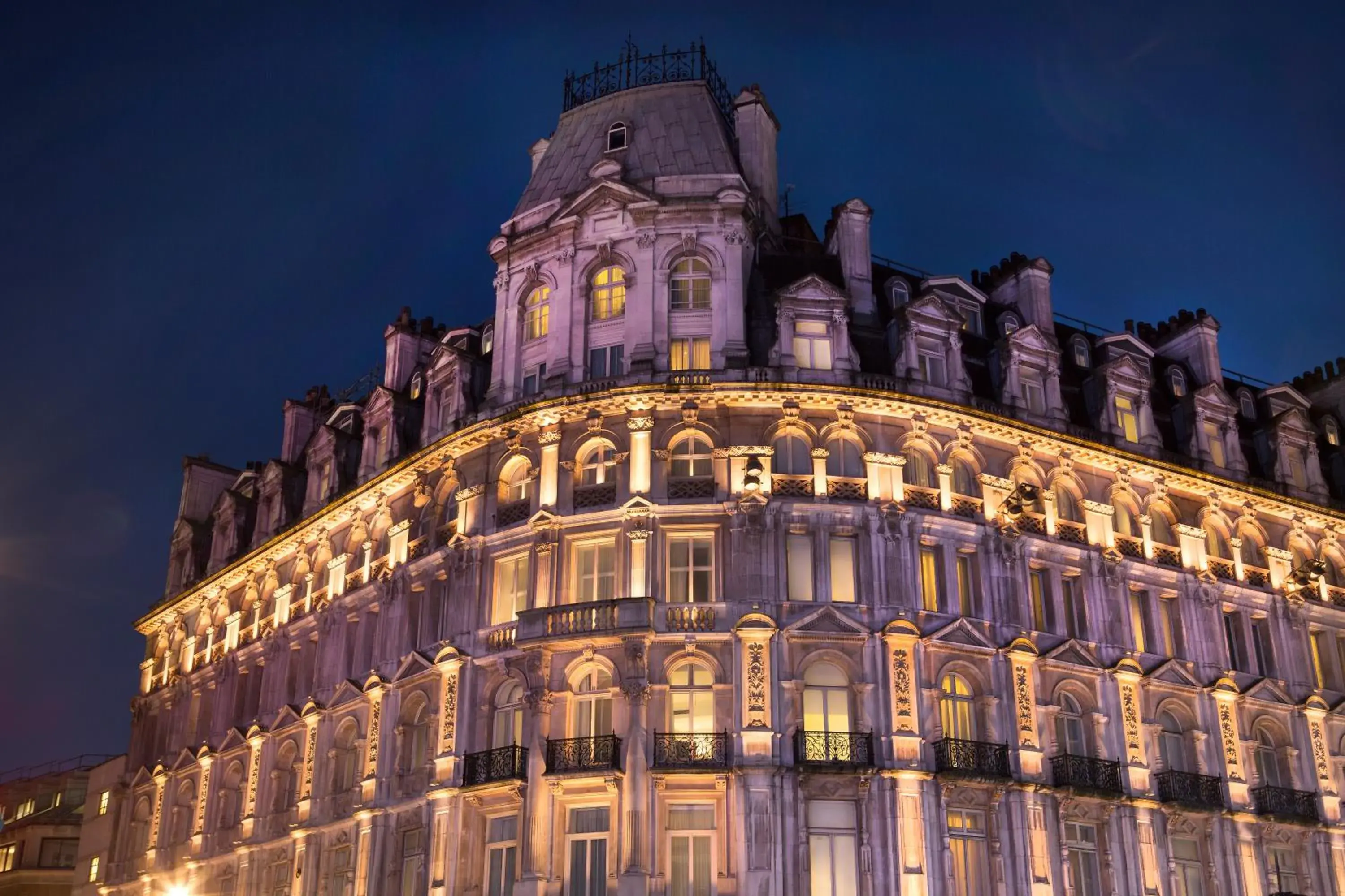 Property building in Thistle London Piccadilly Property building in Thistle London Piccadilly