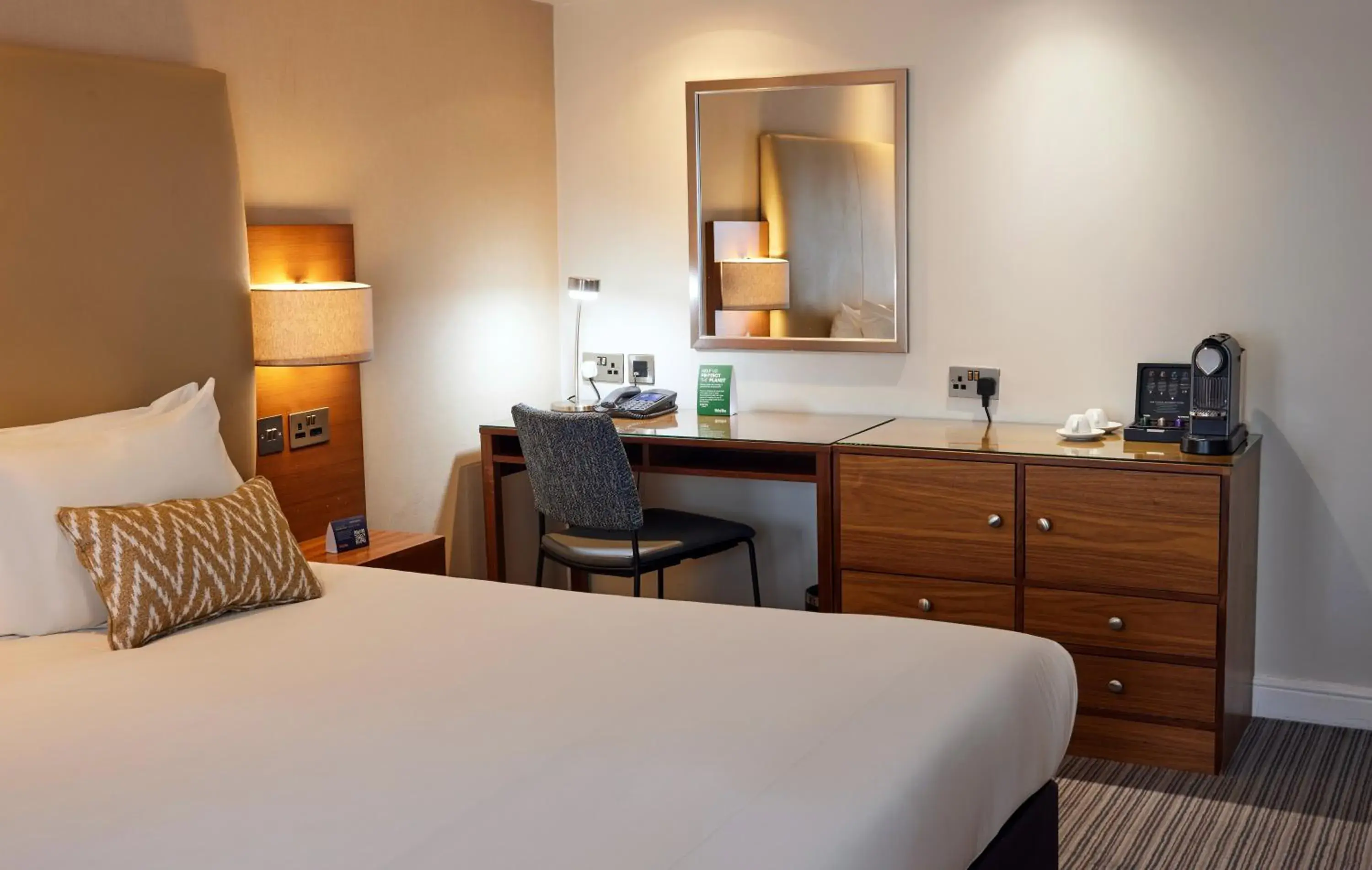 Bed in Thistle London Piccadilly Bed in Thistle London Piccadilly