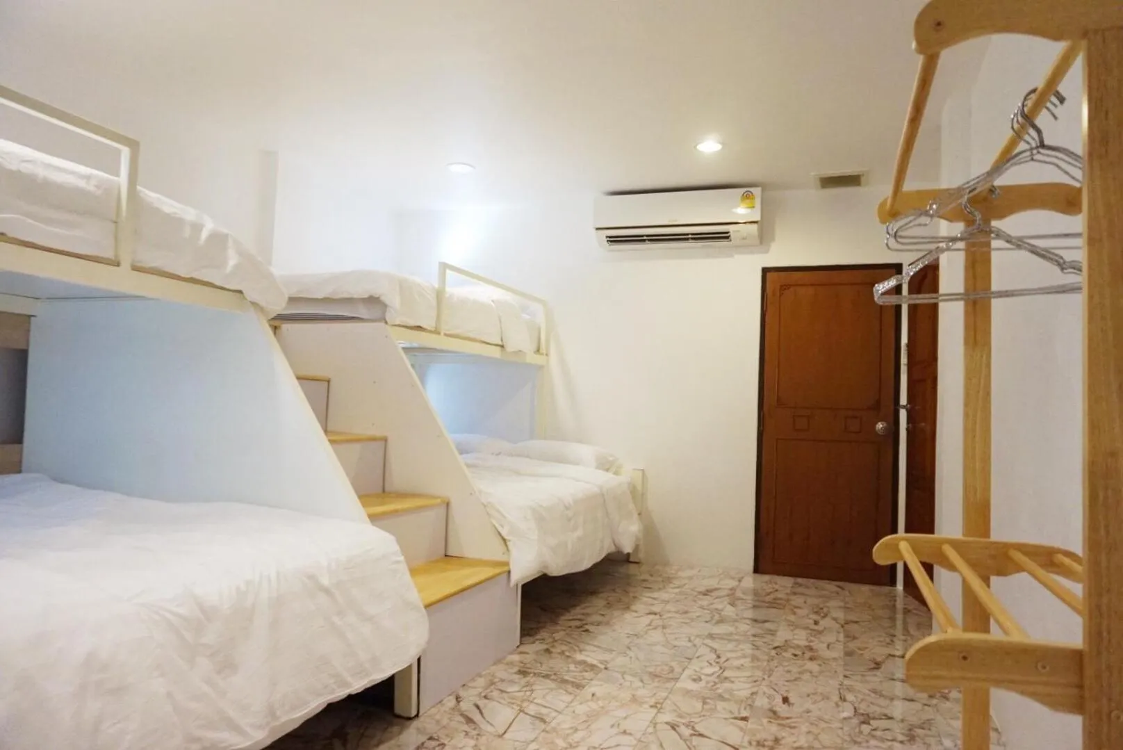 Bed in Boon Street Hostel