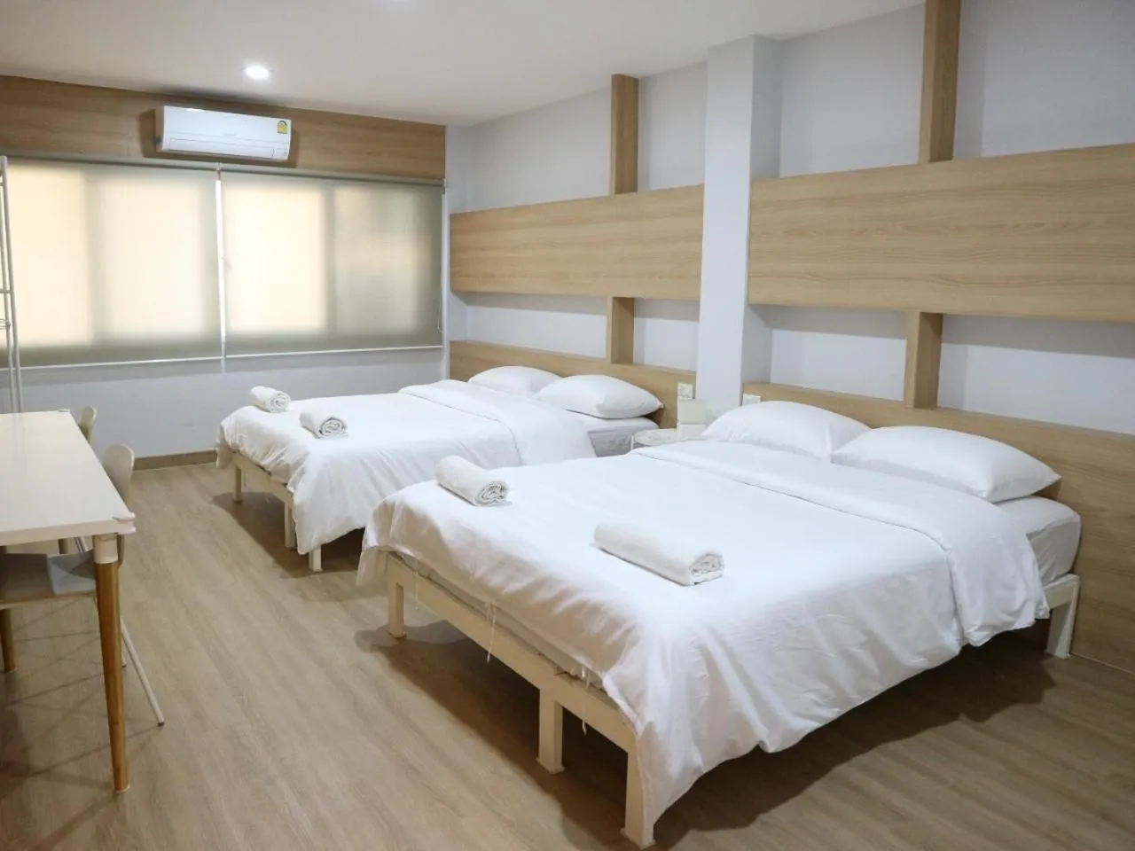 Bed in Boon Street Hostel