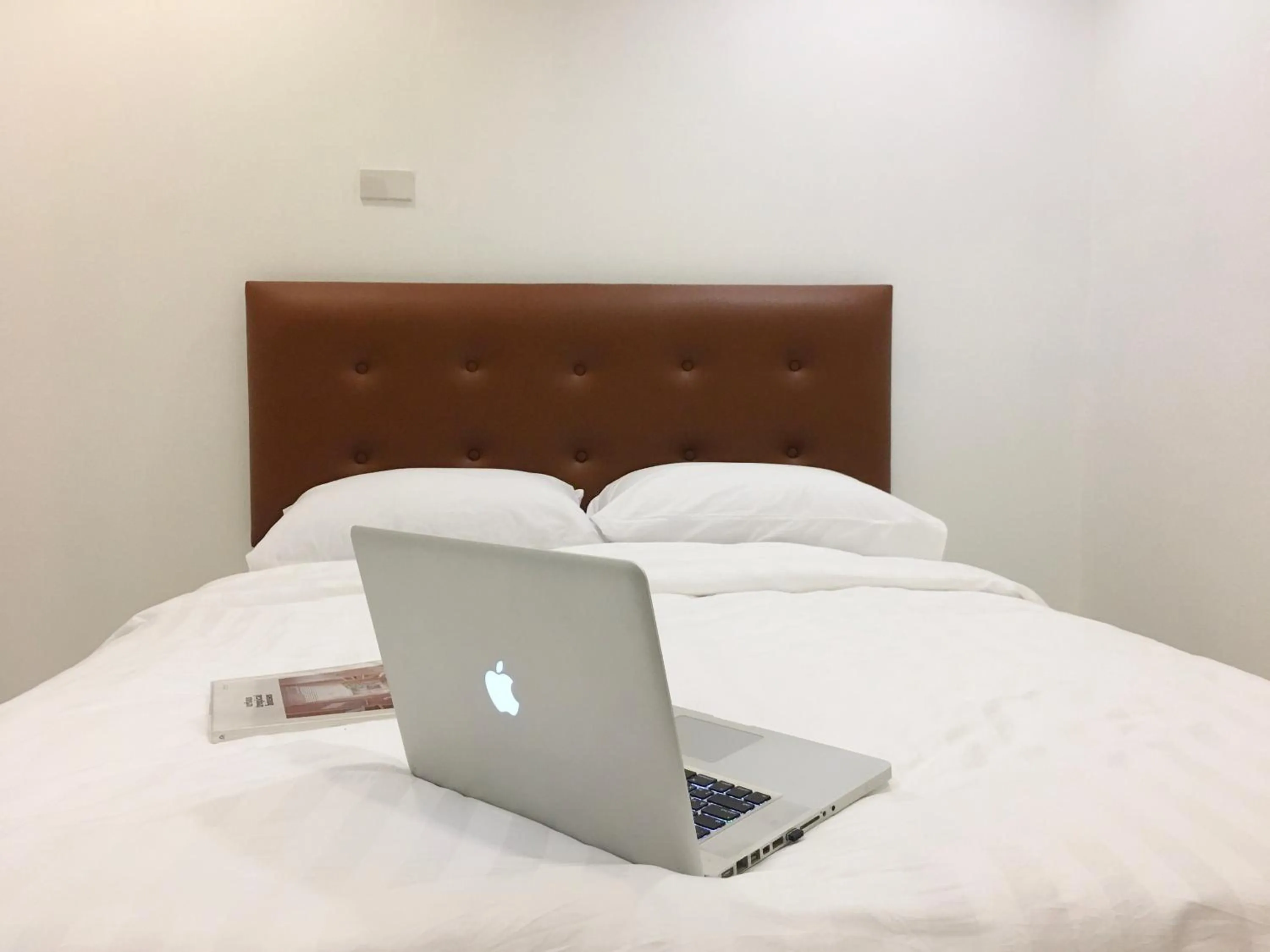 Bed in Boon Street Hostel